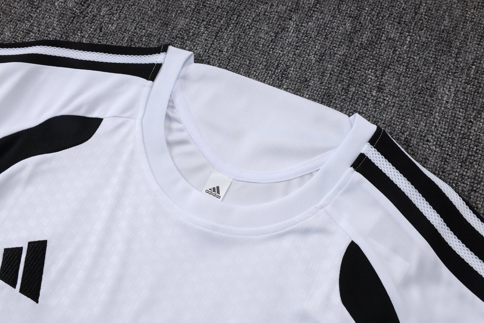New Real Madrid TrackSuit Corto 25/26
