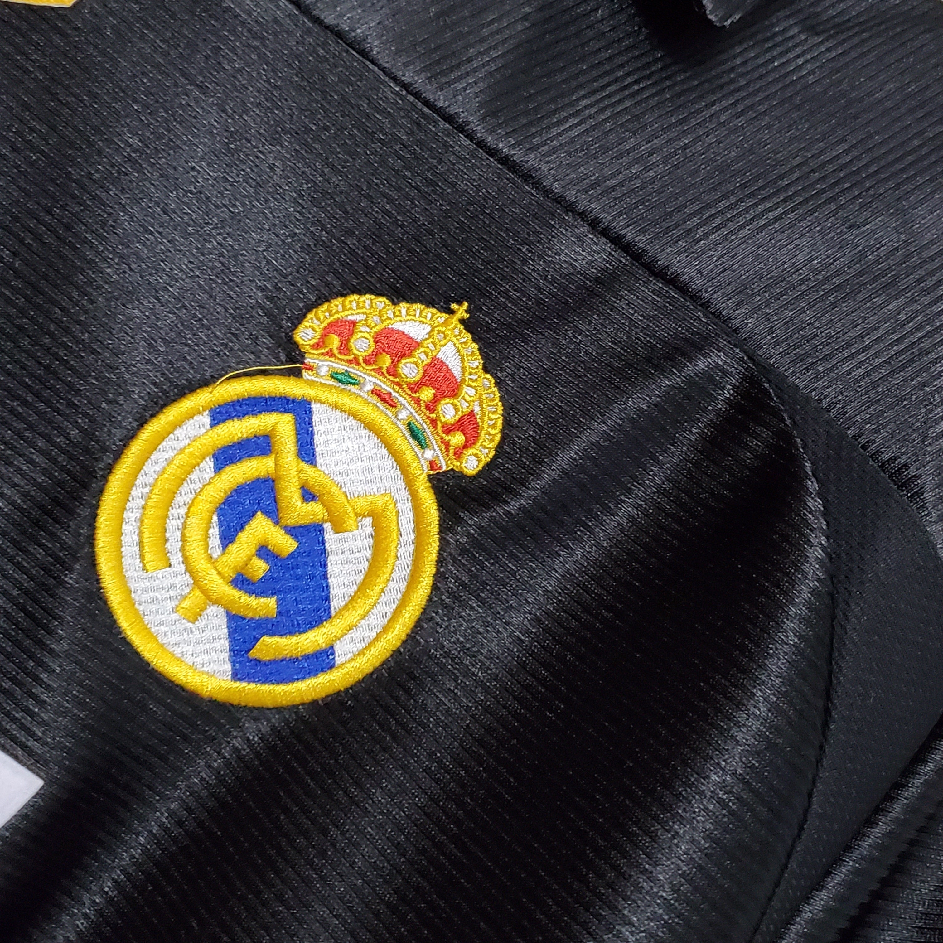 New Retro Real Madrid Shirt 98/00