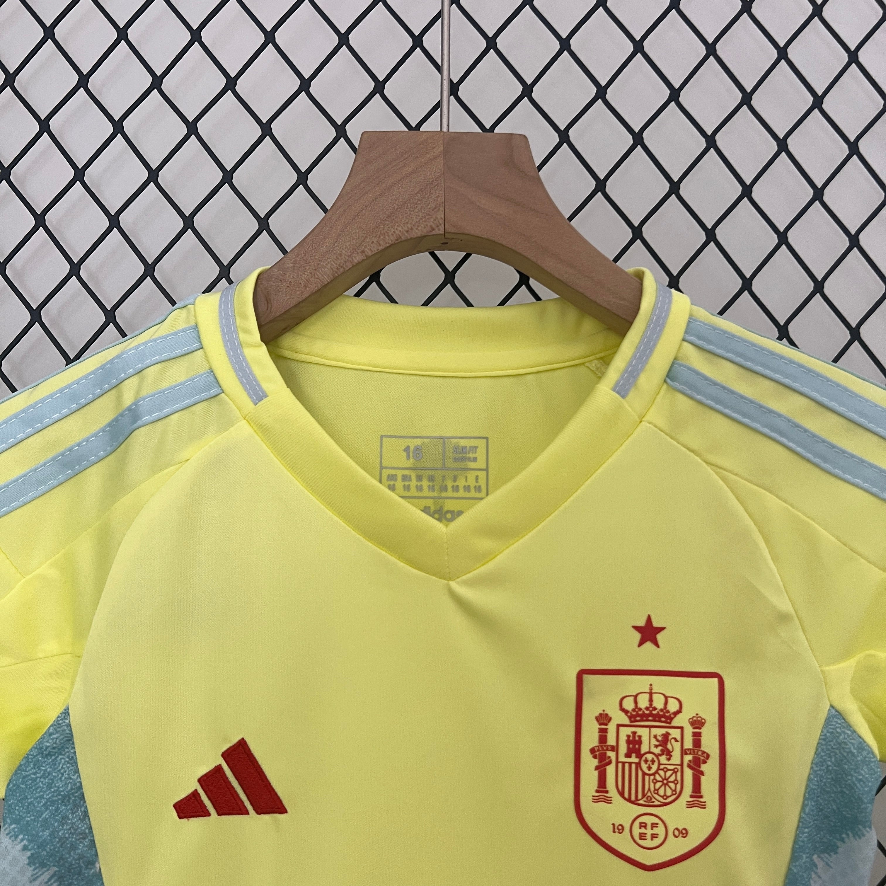 New Conjunto Niño España Euro 2024
