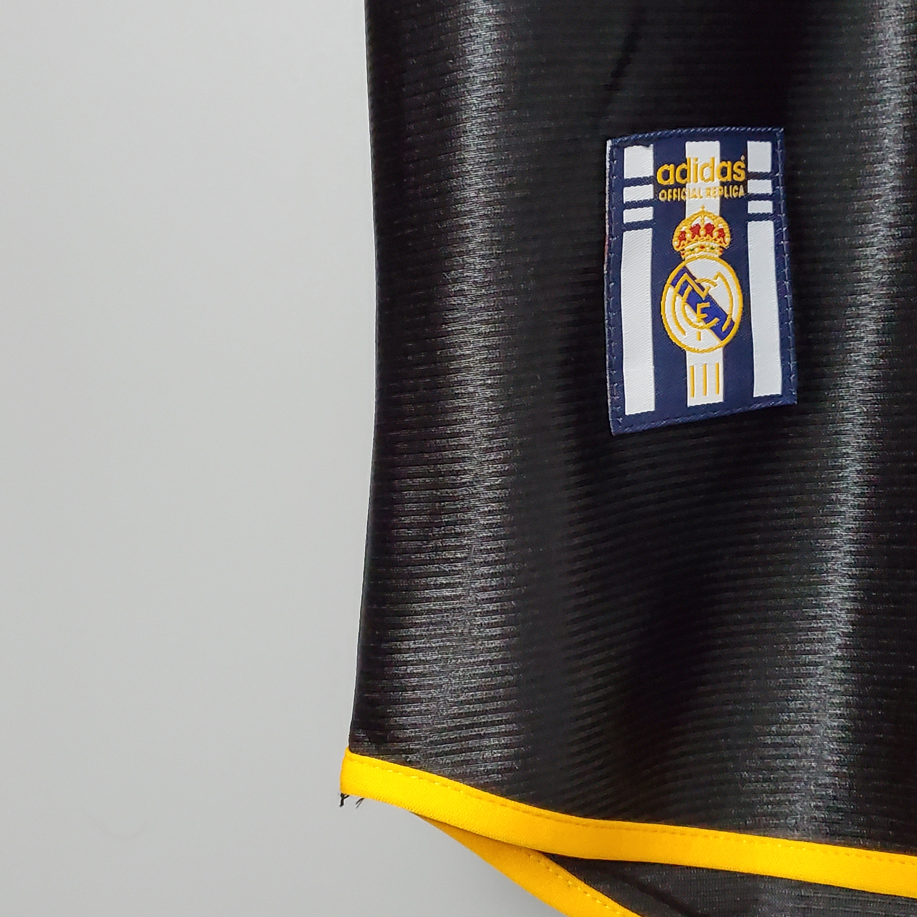 New Retro Real Madrid Shirt 98/00