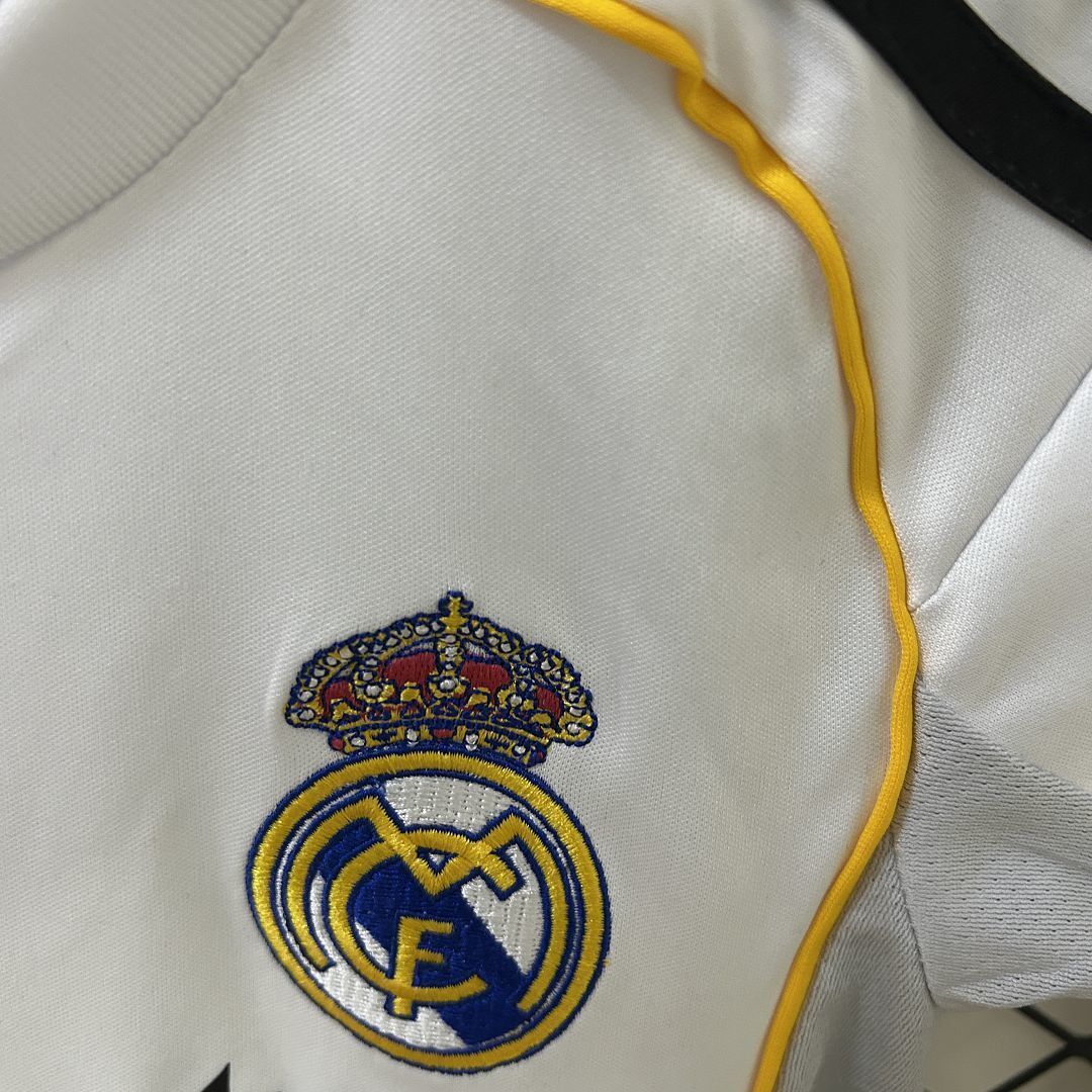New Conjunto Niño Real Madrid Home 25/26