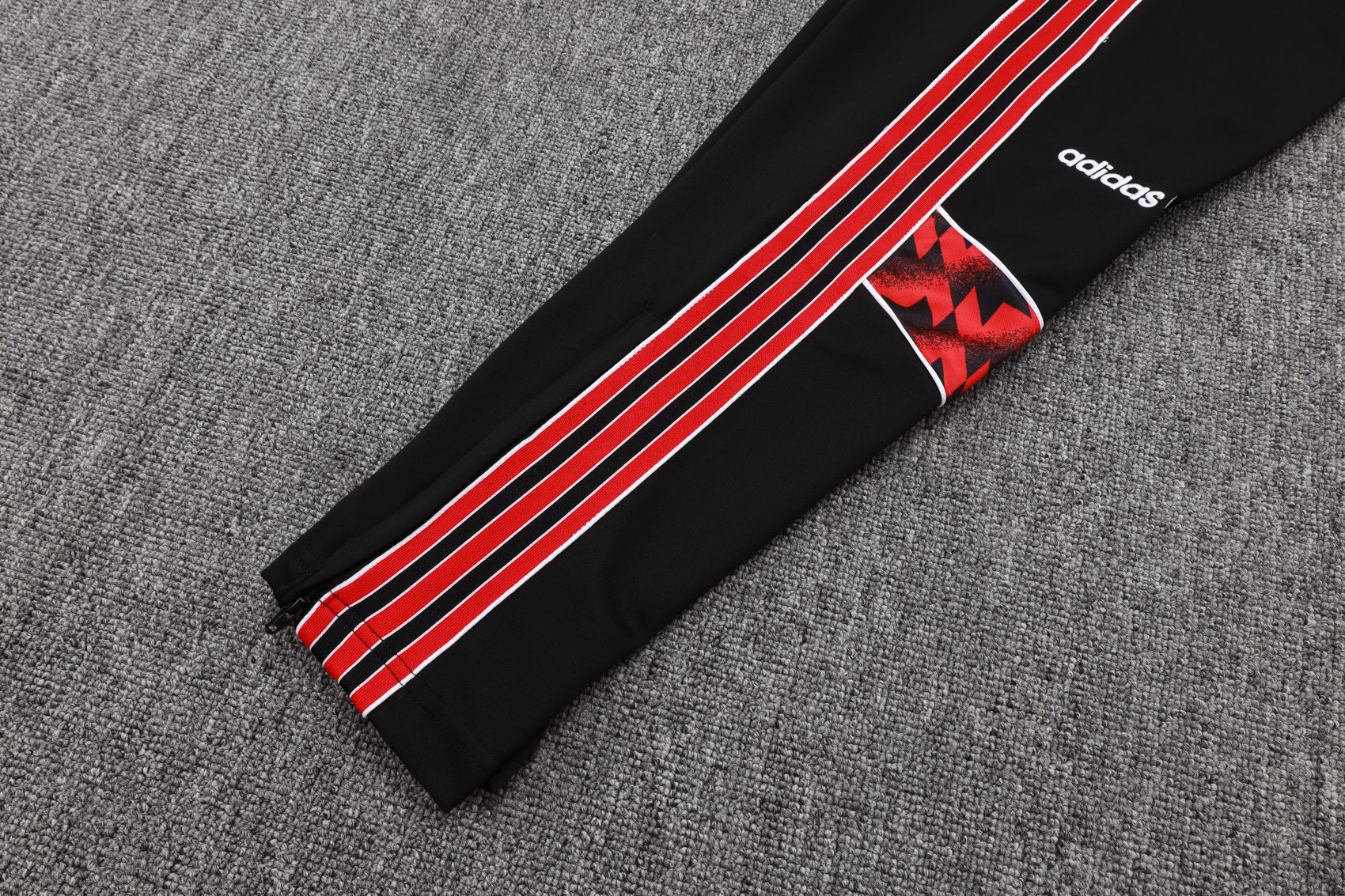 New Manchester United TrackSuit Complete 25/26