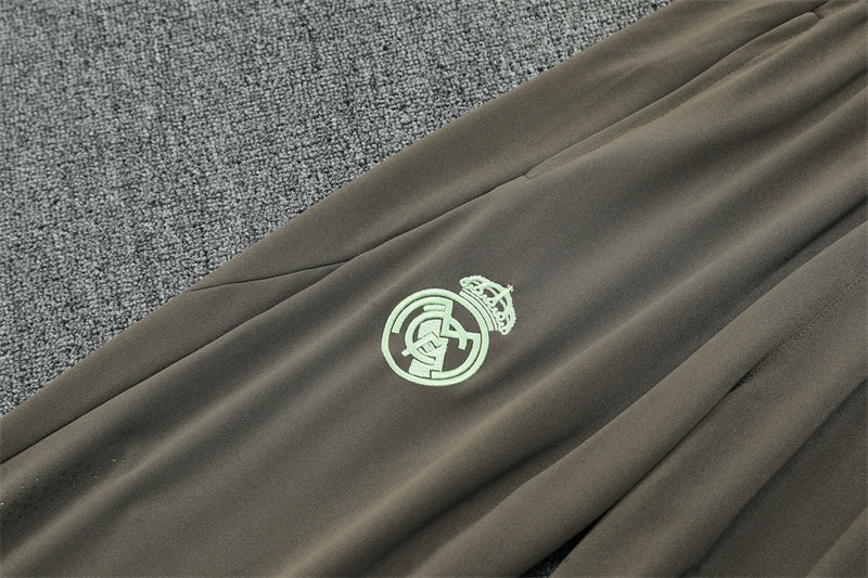 New Real Madrid TrackSuit Complete 25/26 4º