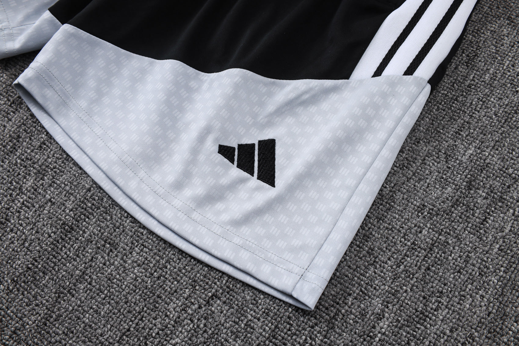 New Real Madrid TrackSuit Corto 25/26