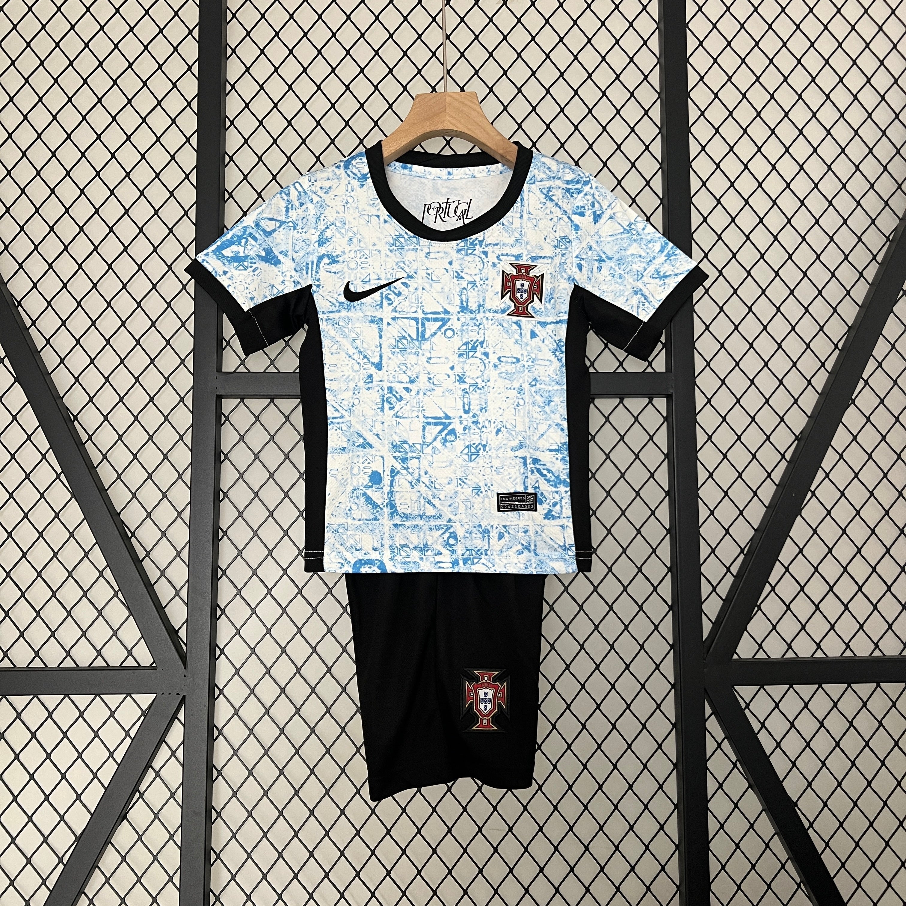 New Conjunto Niño Portugal Euro 2024