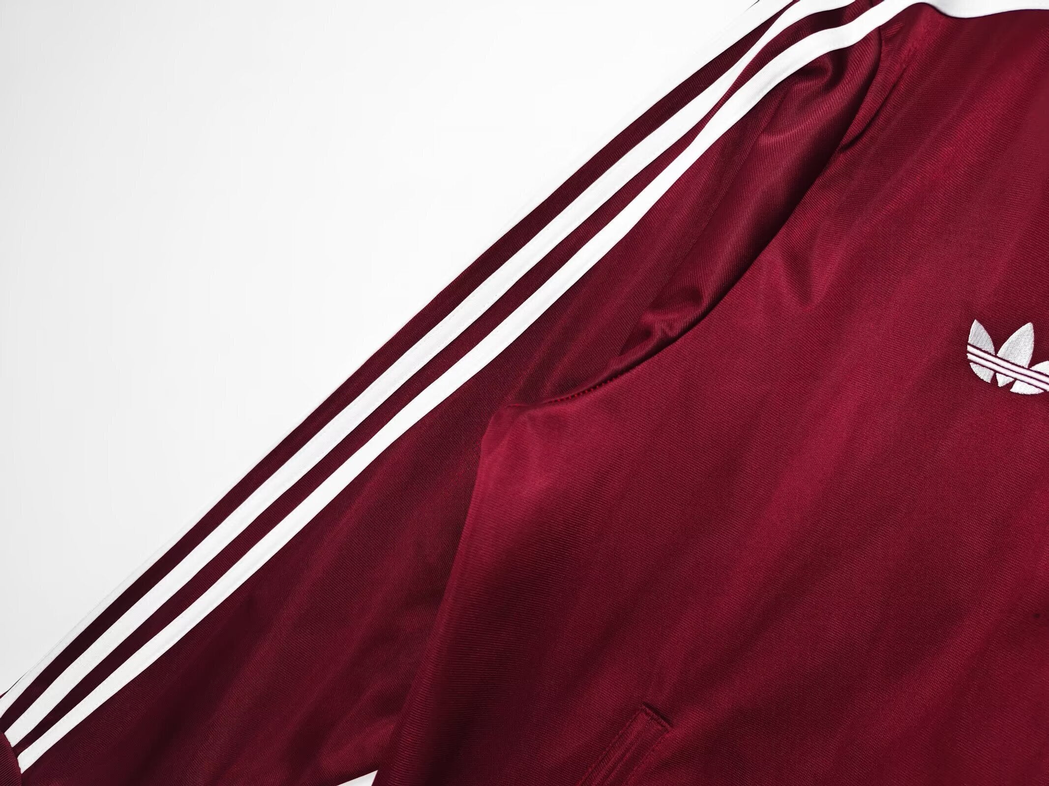 New Oasis Tour Special Edition Red Jacket 25/26