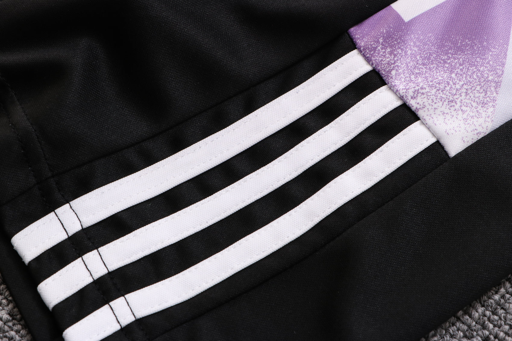 New Real Madrid TrackSuit Corto 1º