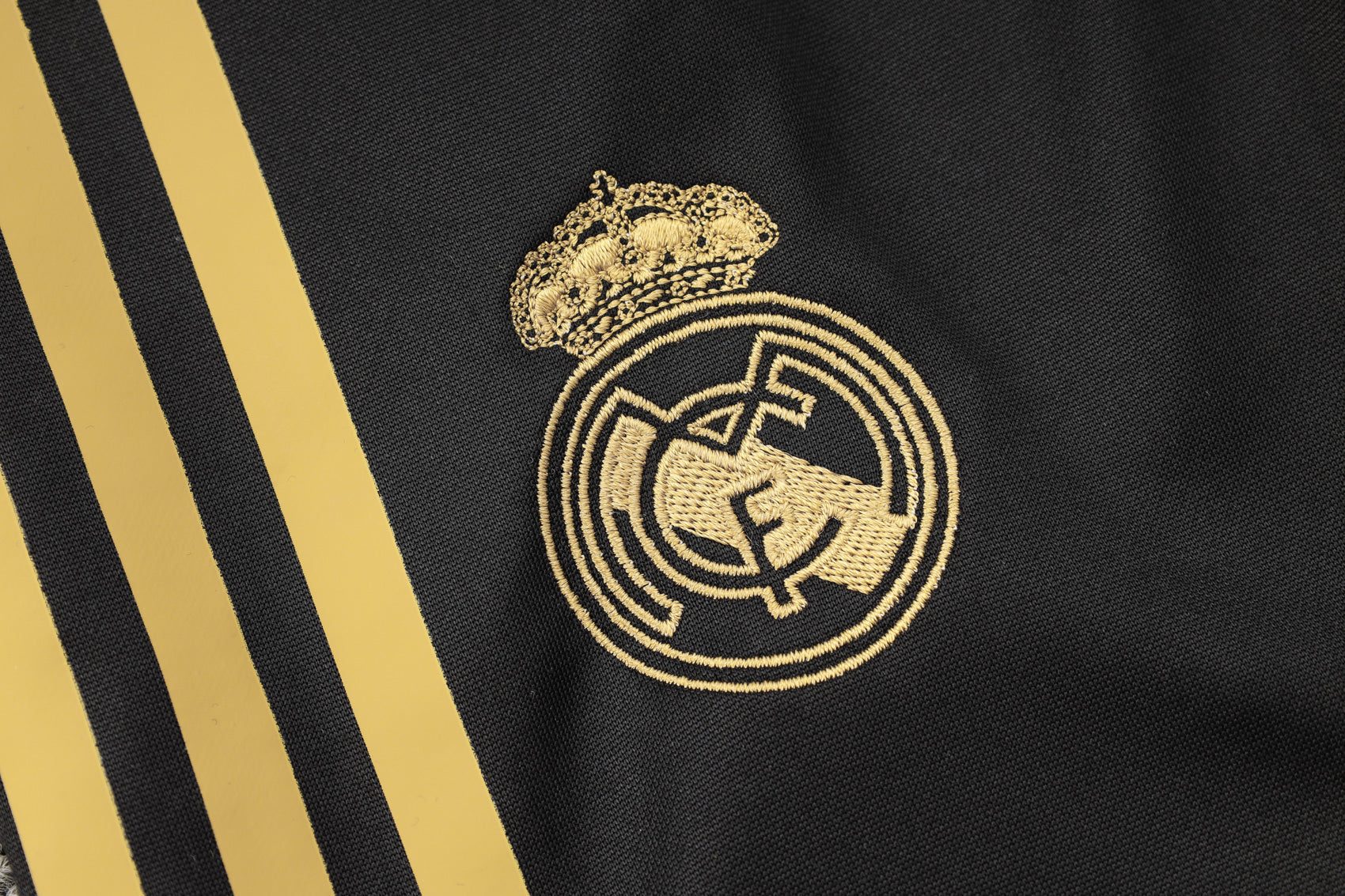New Real Madrid 8º TrackSuit Corto 24/25