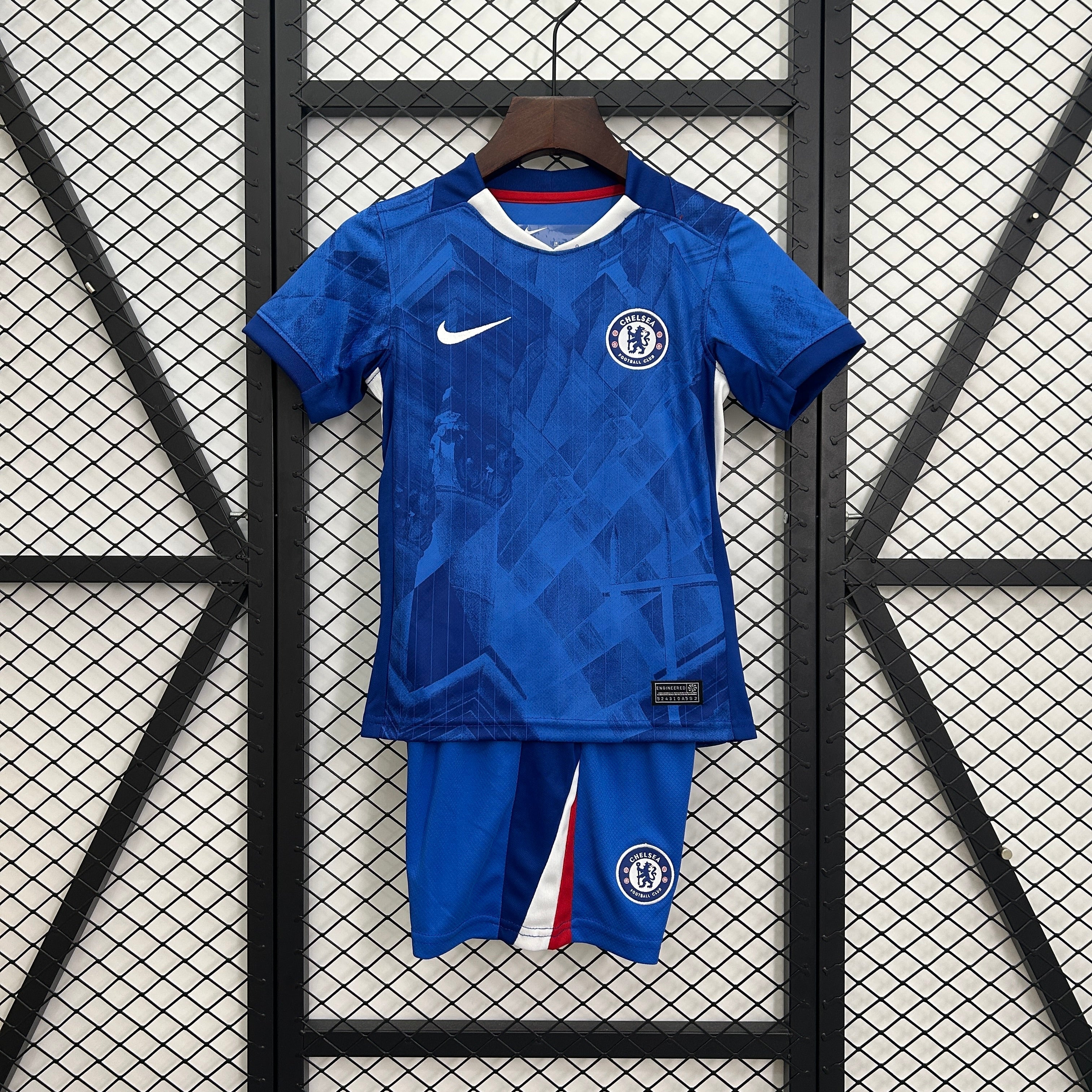 New Conjunto Niño Chelsea Home 25/26