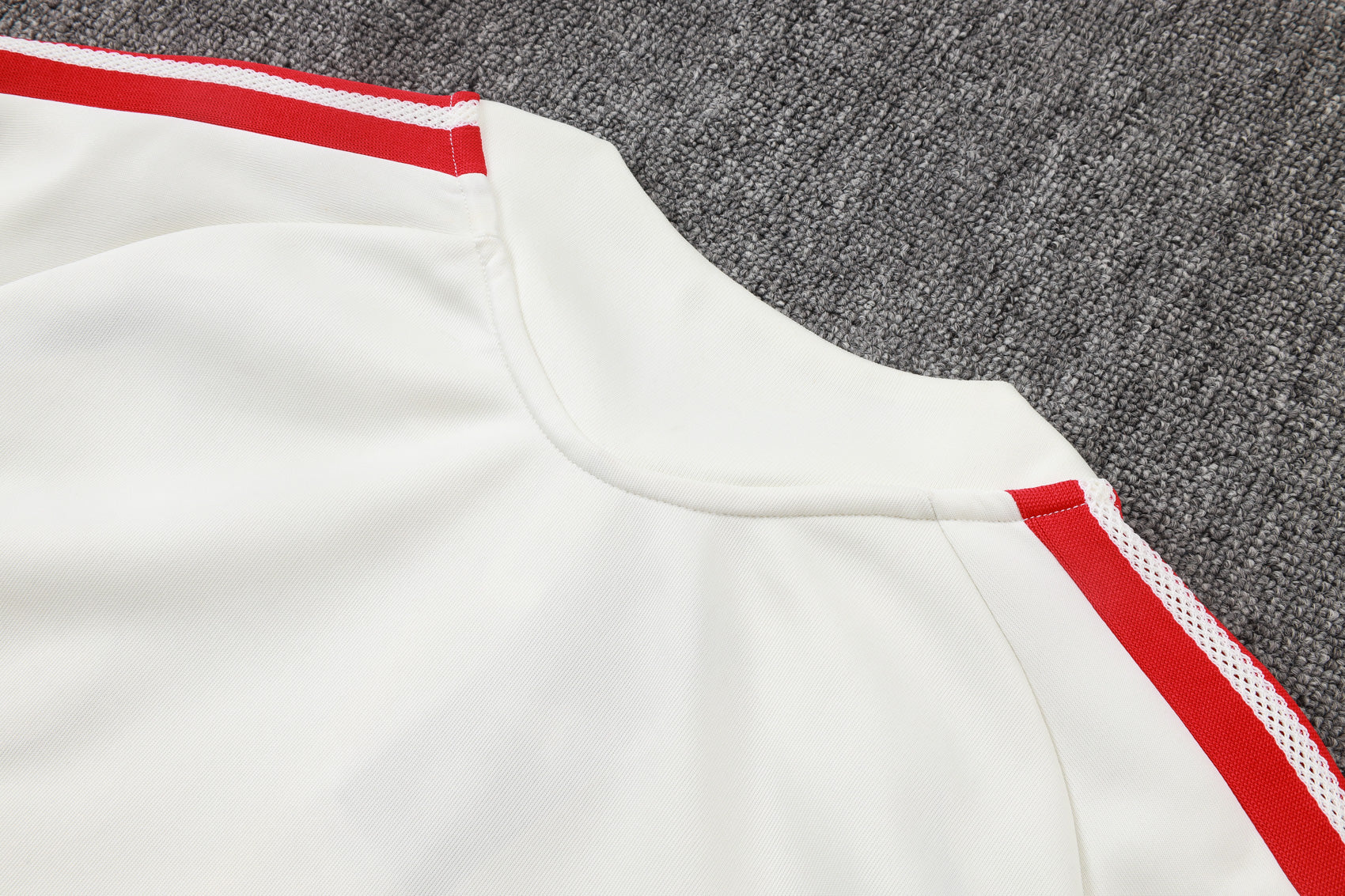 New Bayern Munich TrackSuit 2º Complete Cremallera 26/27
