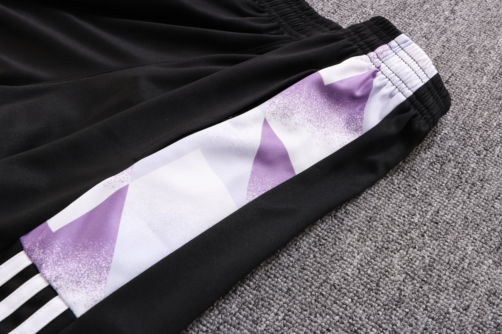 New Real Madrid TrackSuit Corto 1º