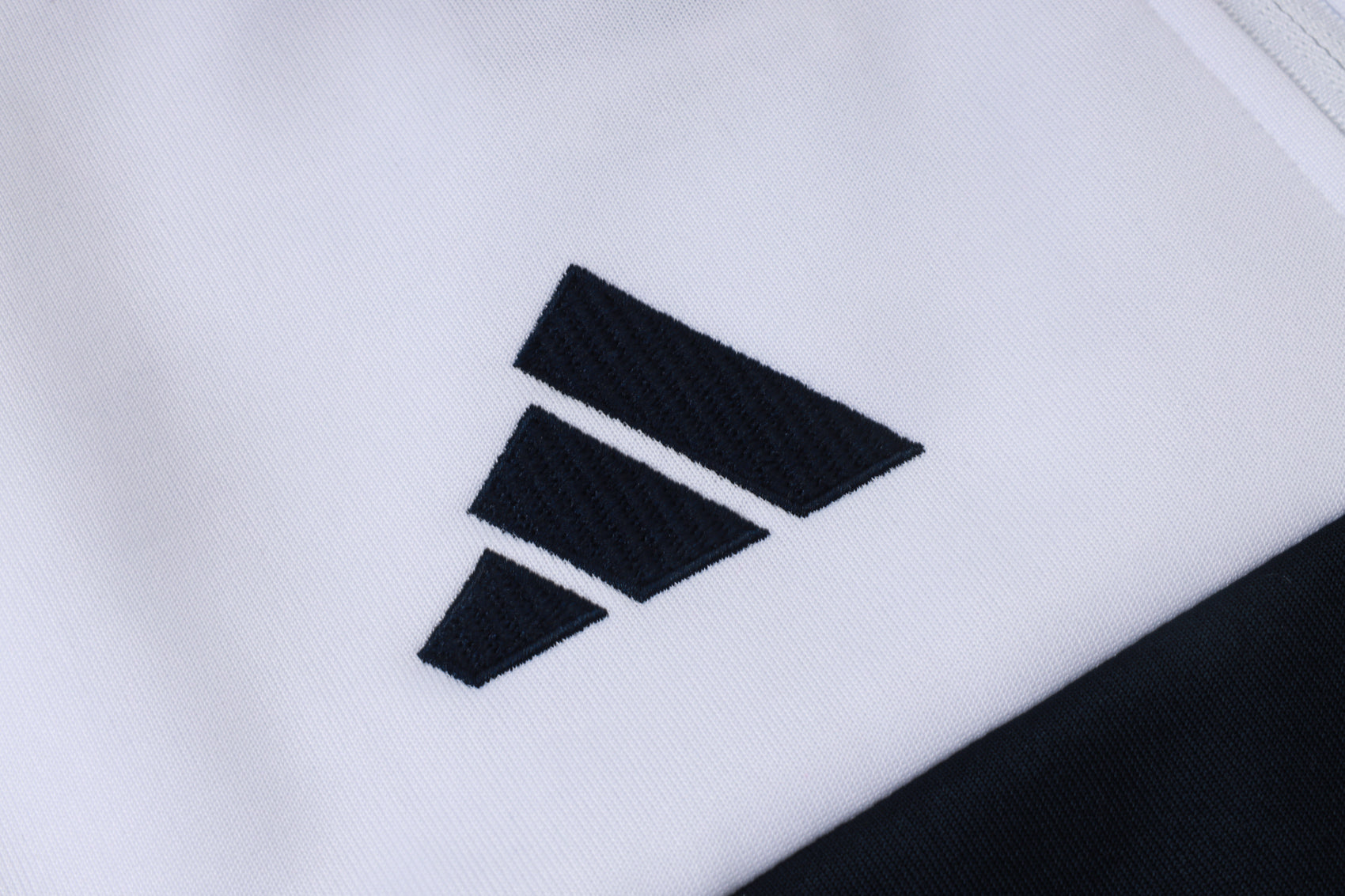 New Real Madrid 2º TrackSuit Complete Cremallera 26/27