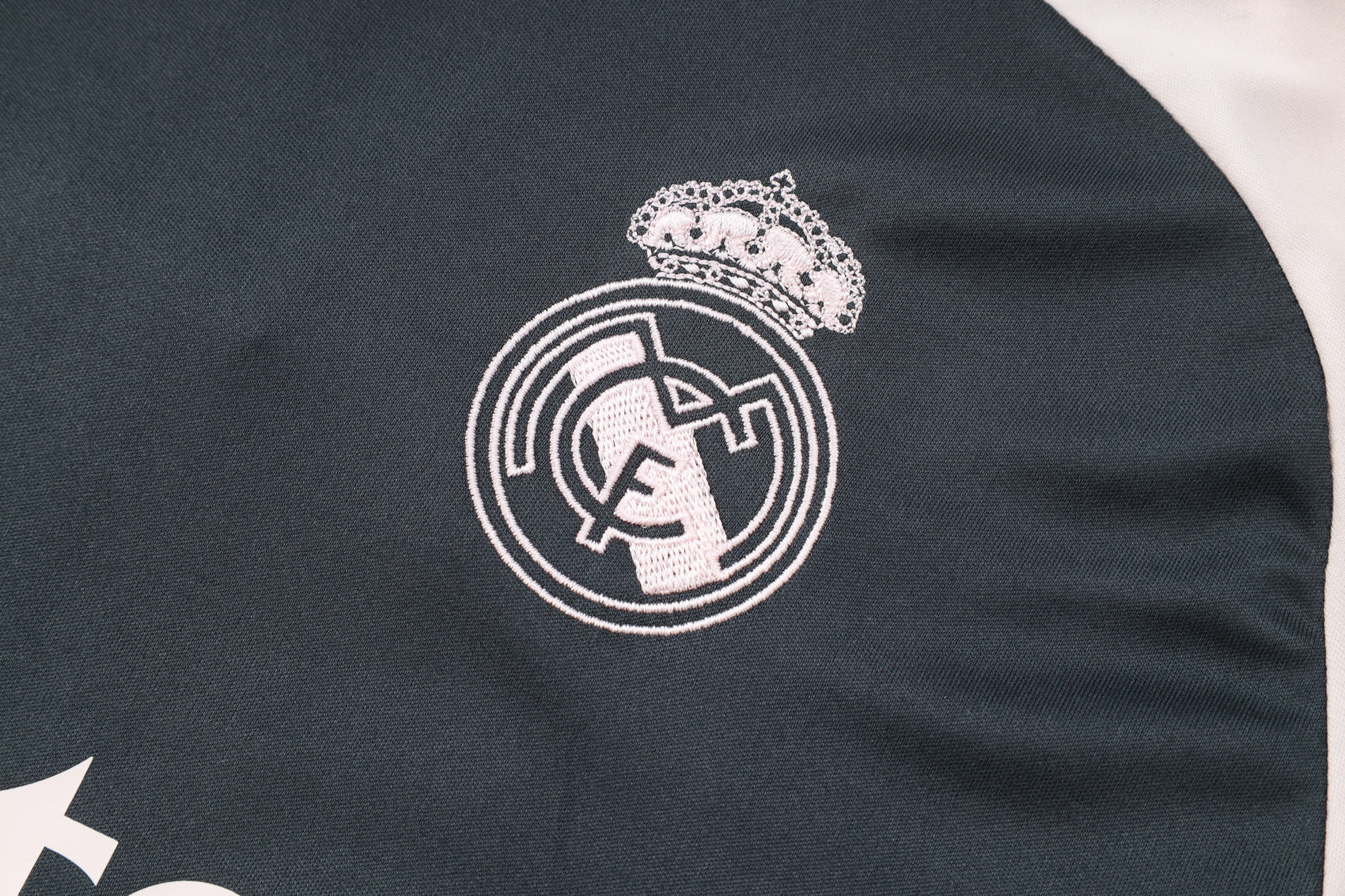 New Real Madrid 6º TrackSuit Corto 24/25