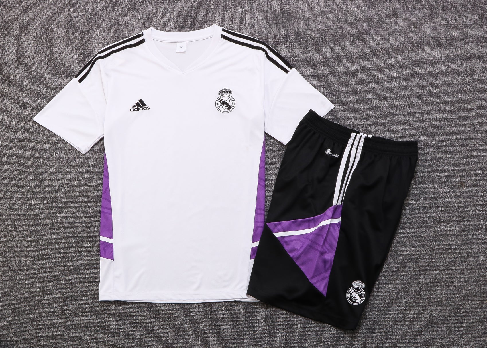 New Real Madrid TrackSuit Corto 3º
