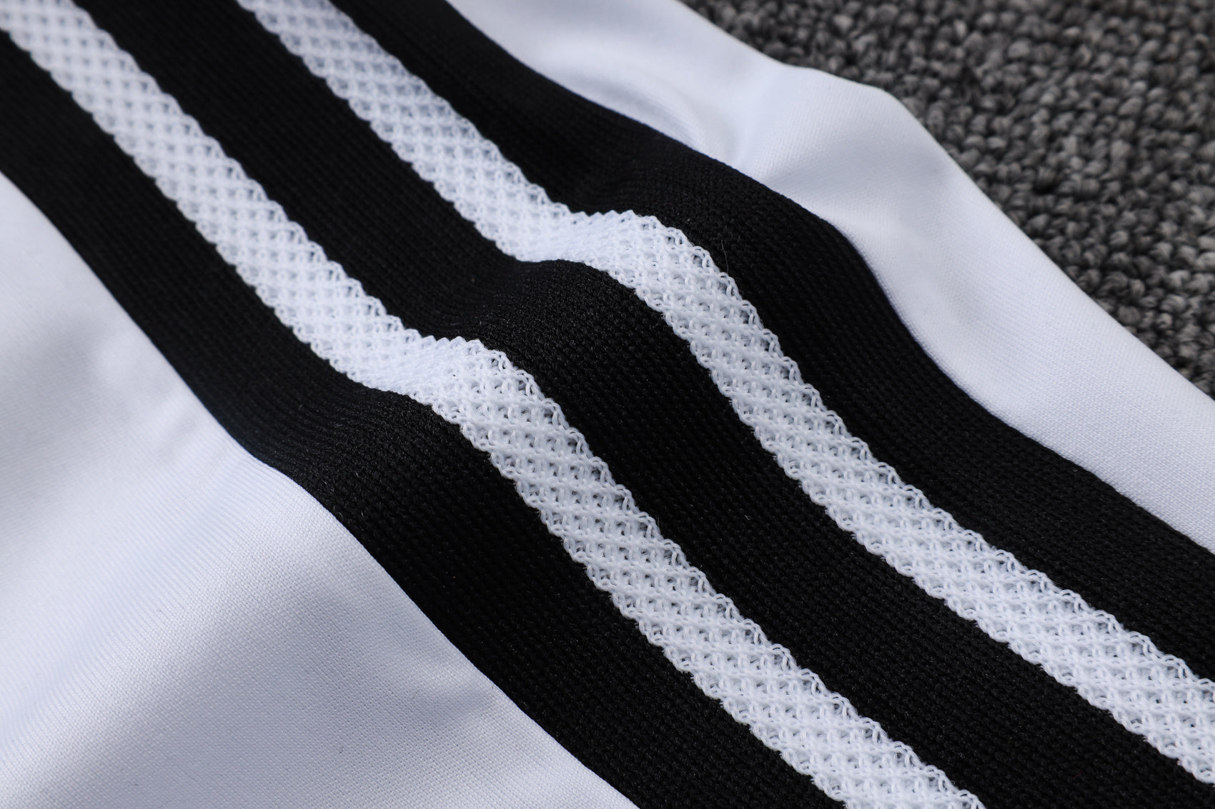 New Real Madrid TrackSuit Corto 25/26