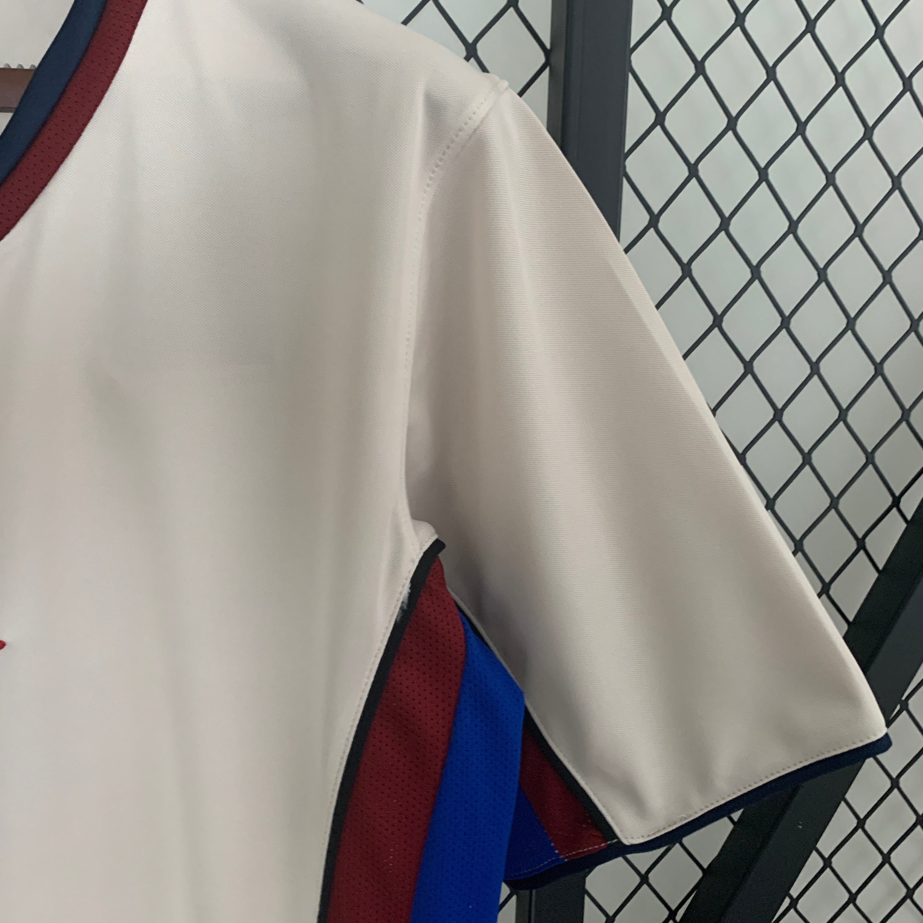 New FC Barcelona Retro Shirt 98/99