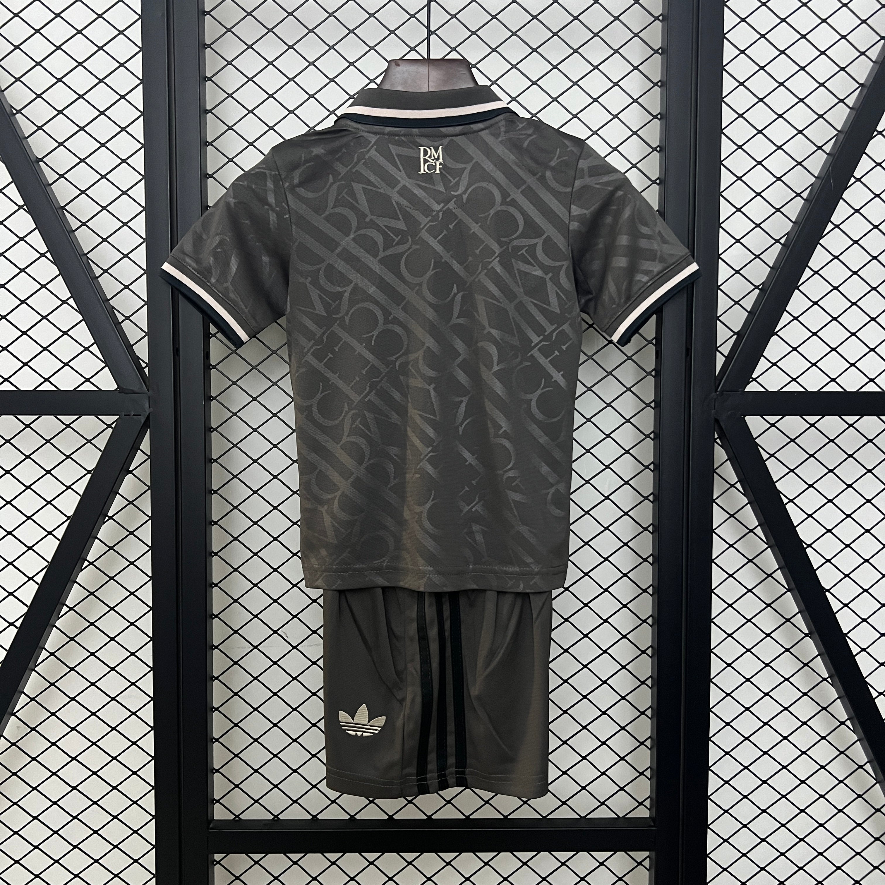 Conjunto Niño Real Madrid 2024/25