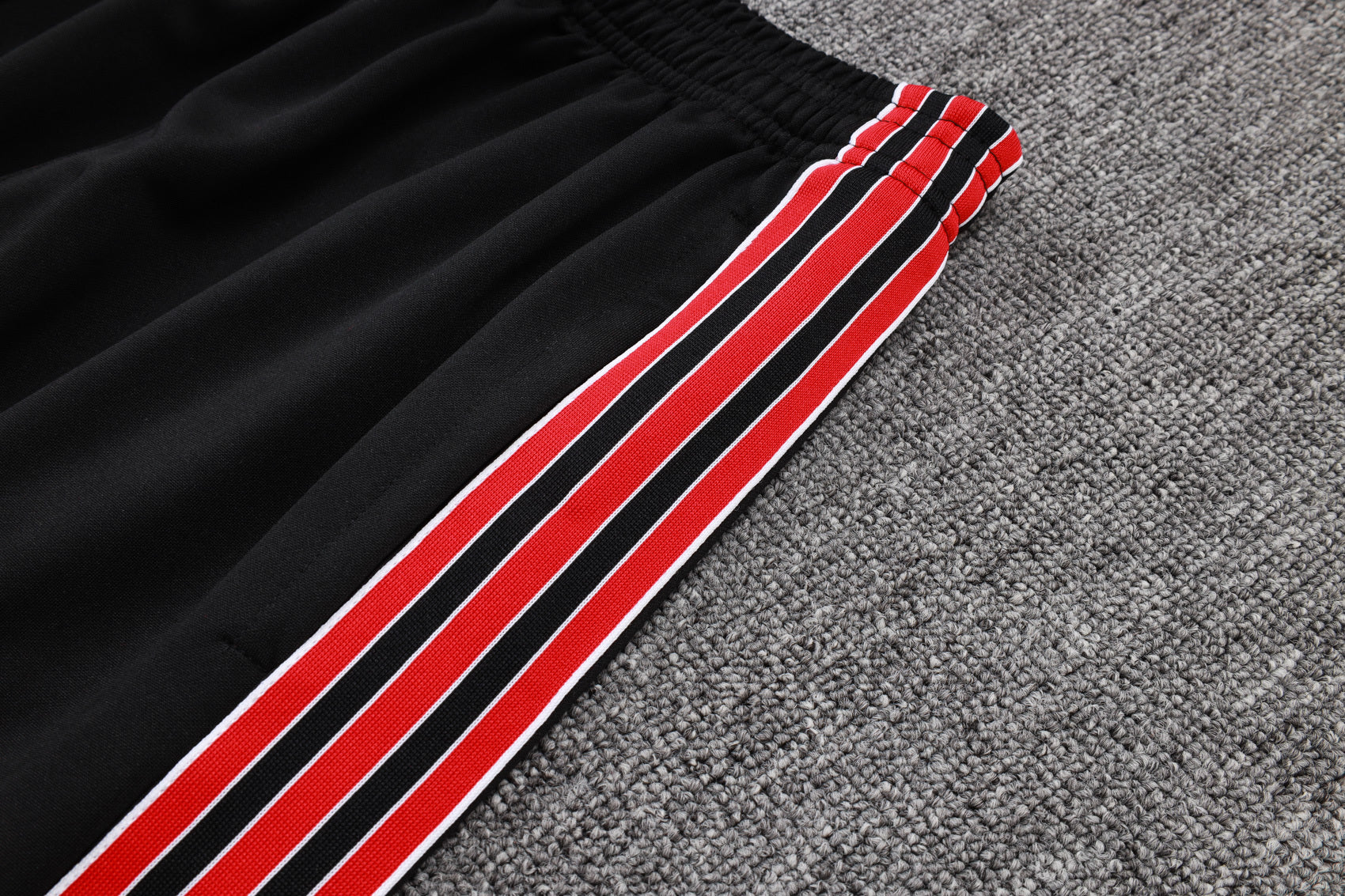 New Manchester United TrackSuit Complete 25/26