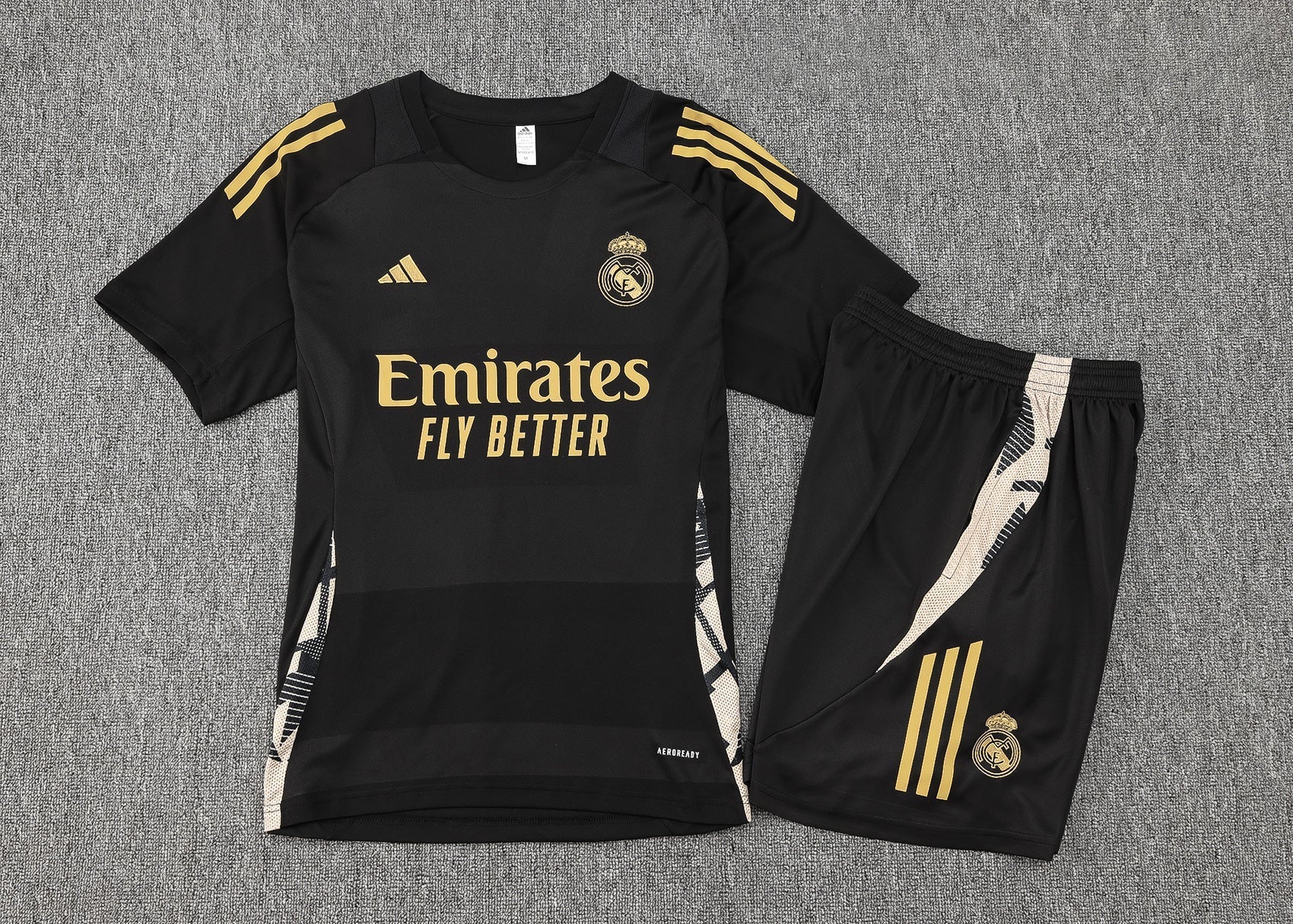 New Real Madrid 8º TrackSuit Corto 24/25