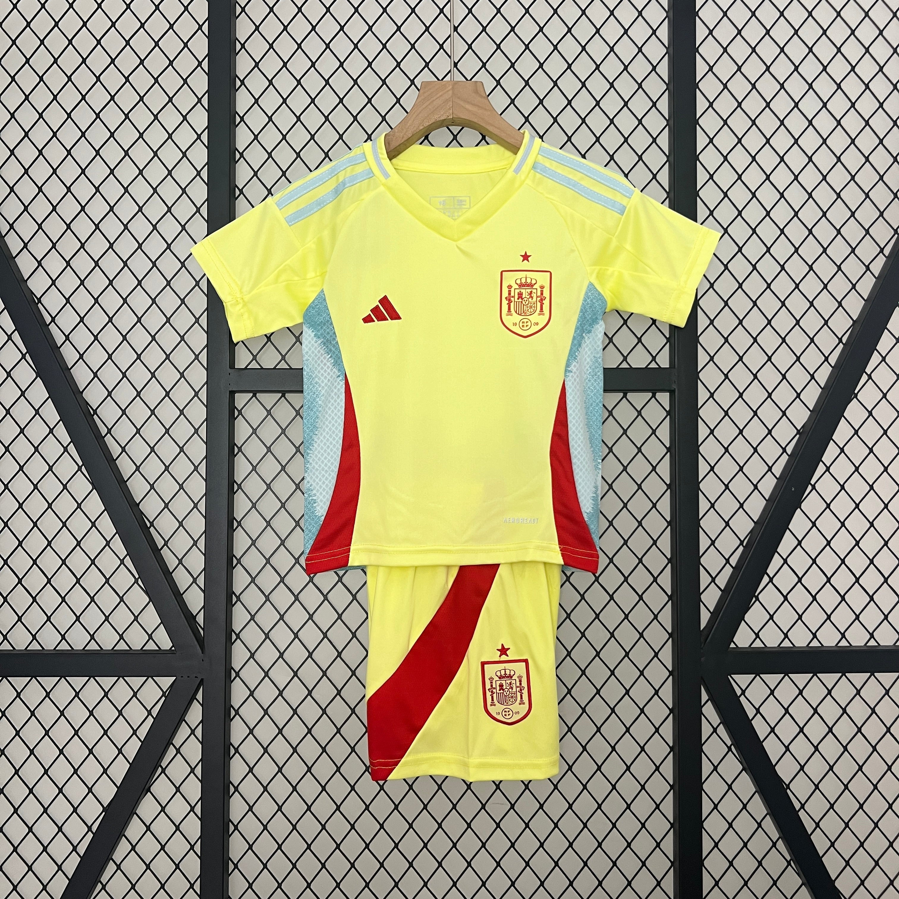 New Conjunto Niño España Euro 2024