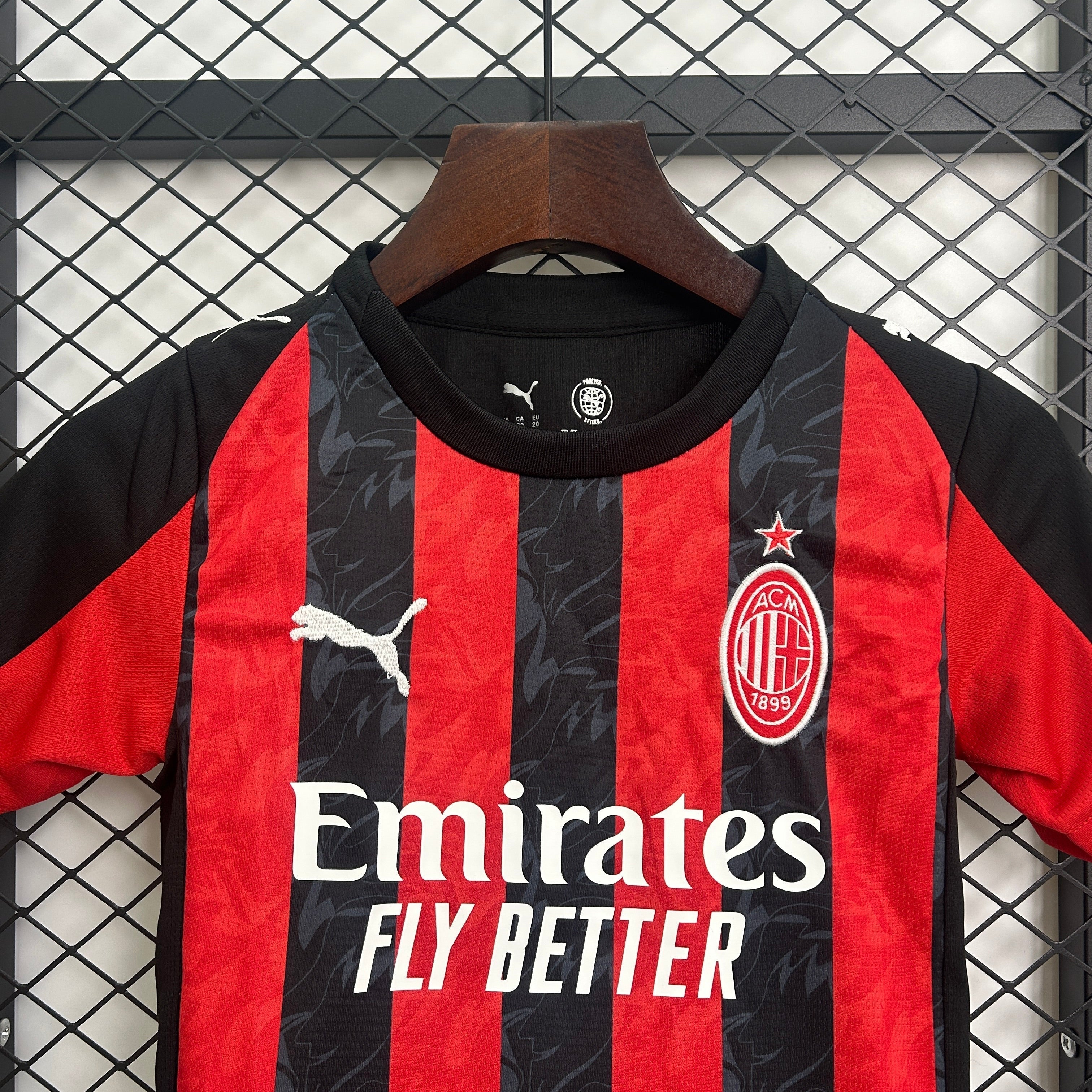 New Conjunto AC Milan Home 25/26