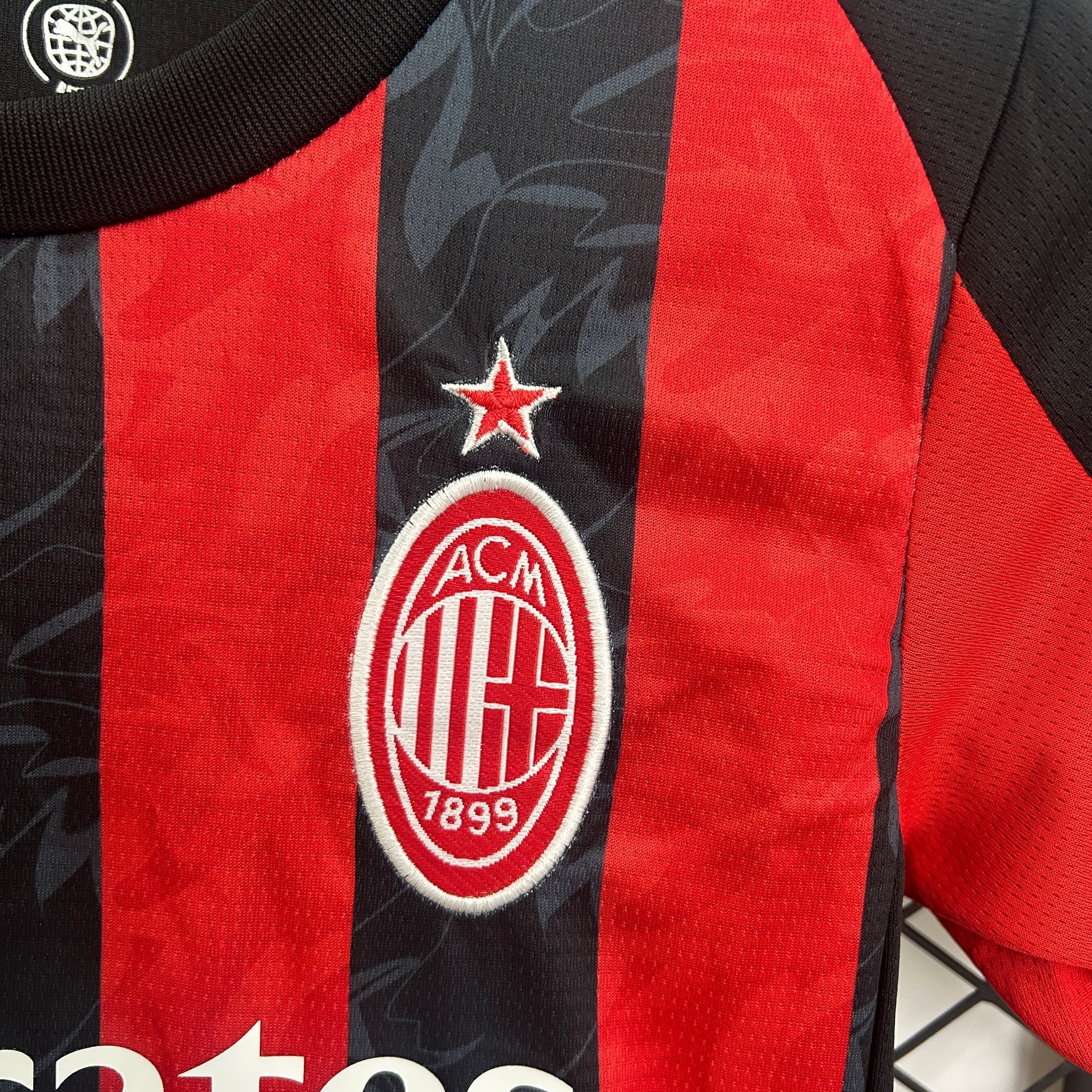 New Conjunto AC Milan Home 25/26
