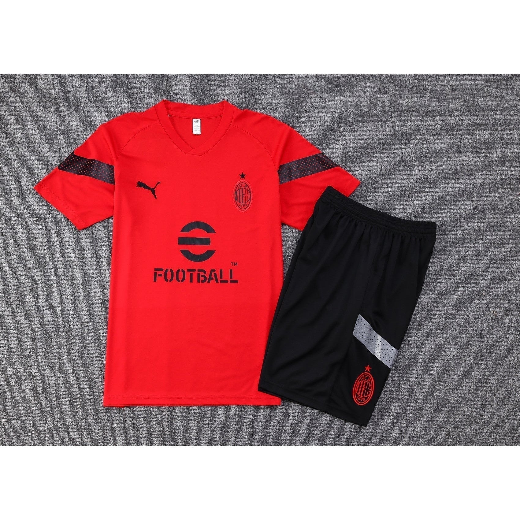 New AC Milan TrackSuit Corto 2º