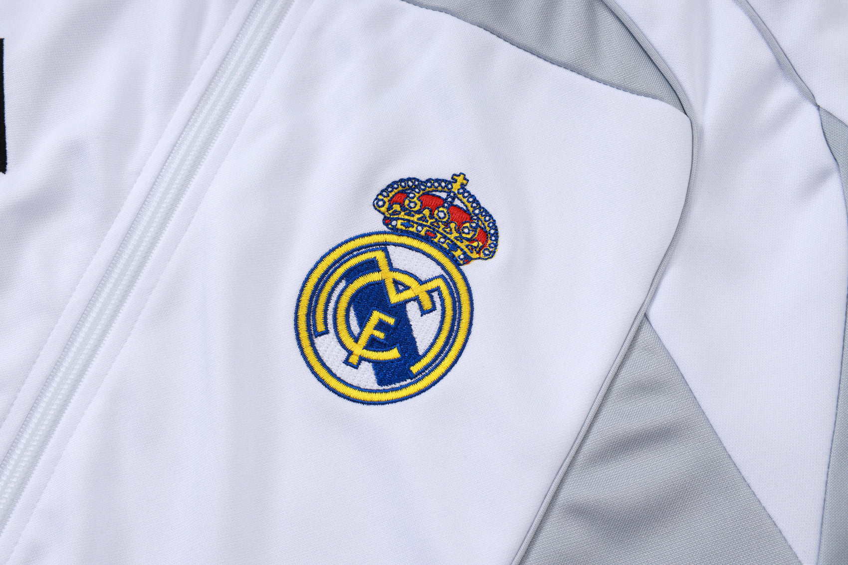 New Real Madrid TrackSuit Complete 1º 25/26