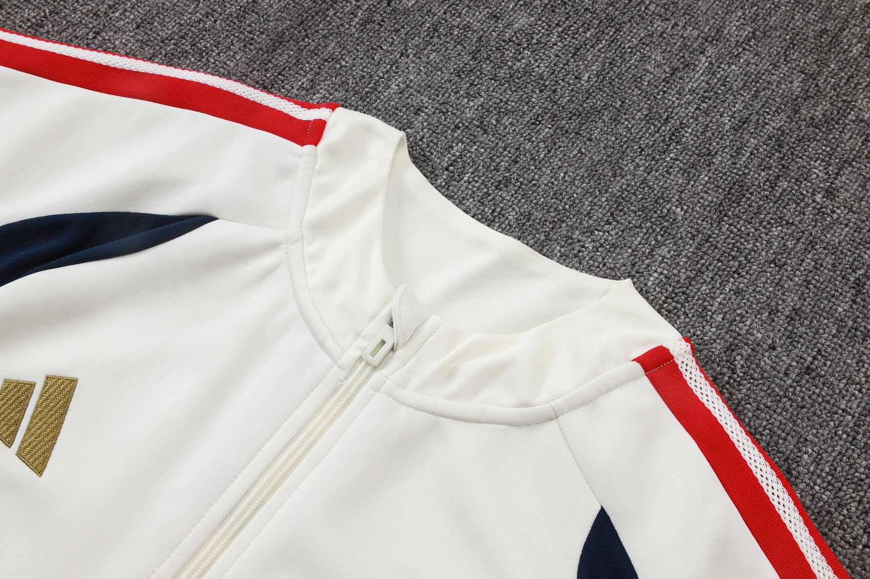 New Bayern Munich TrackSuit 2º Complete Cremallera 26/27