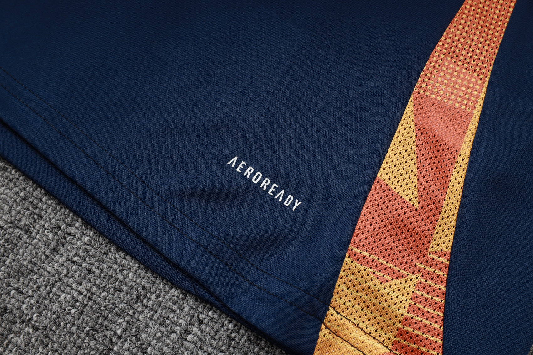 New Real Madrid 6º TrackSuit Corto 24/25