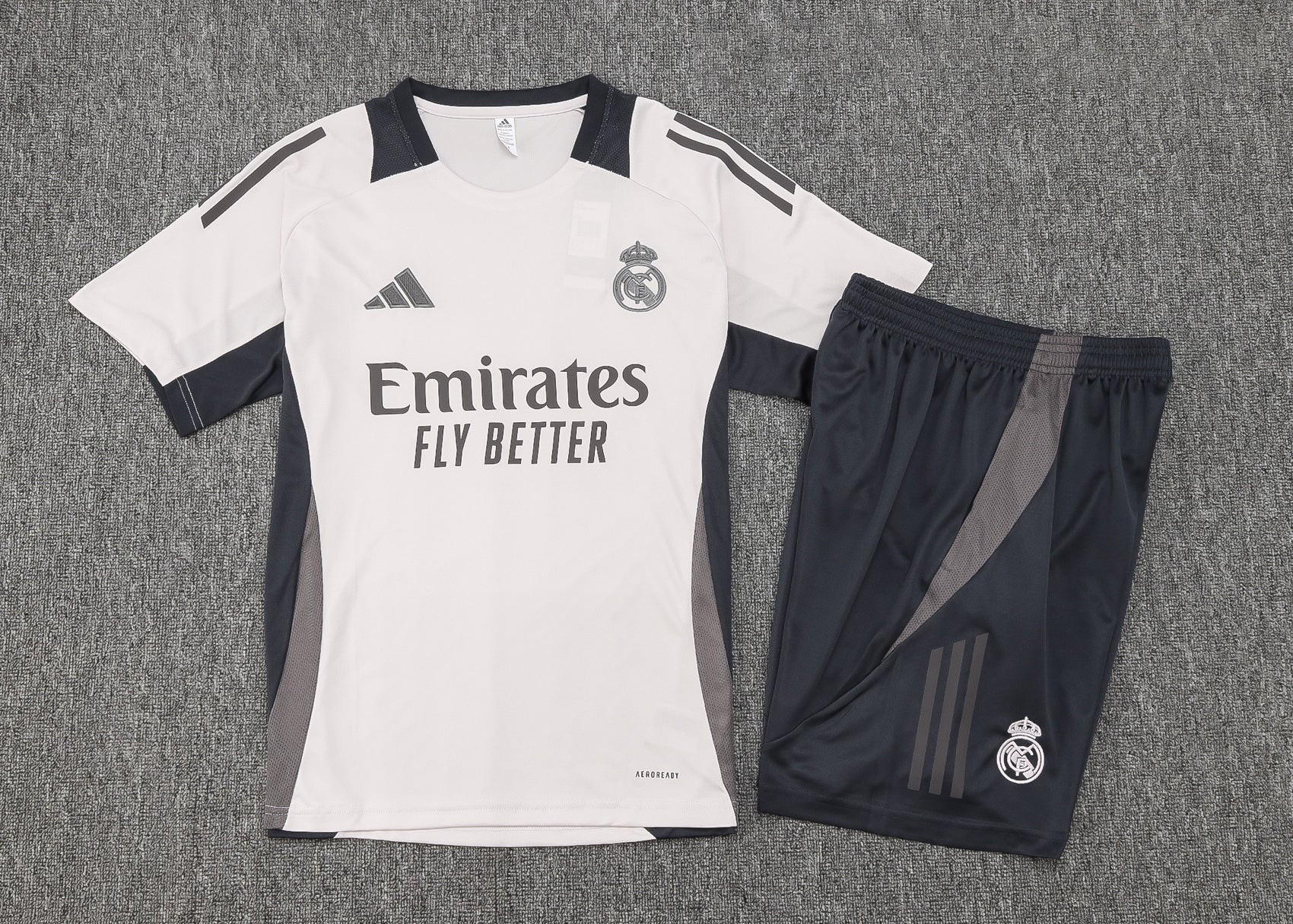 New Real Madrid 7º TrackSuit Corto 24/25