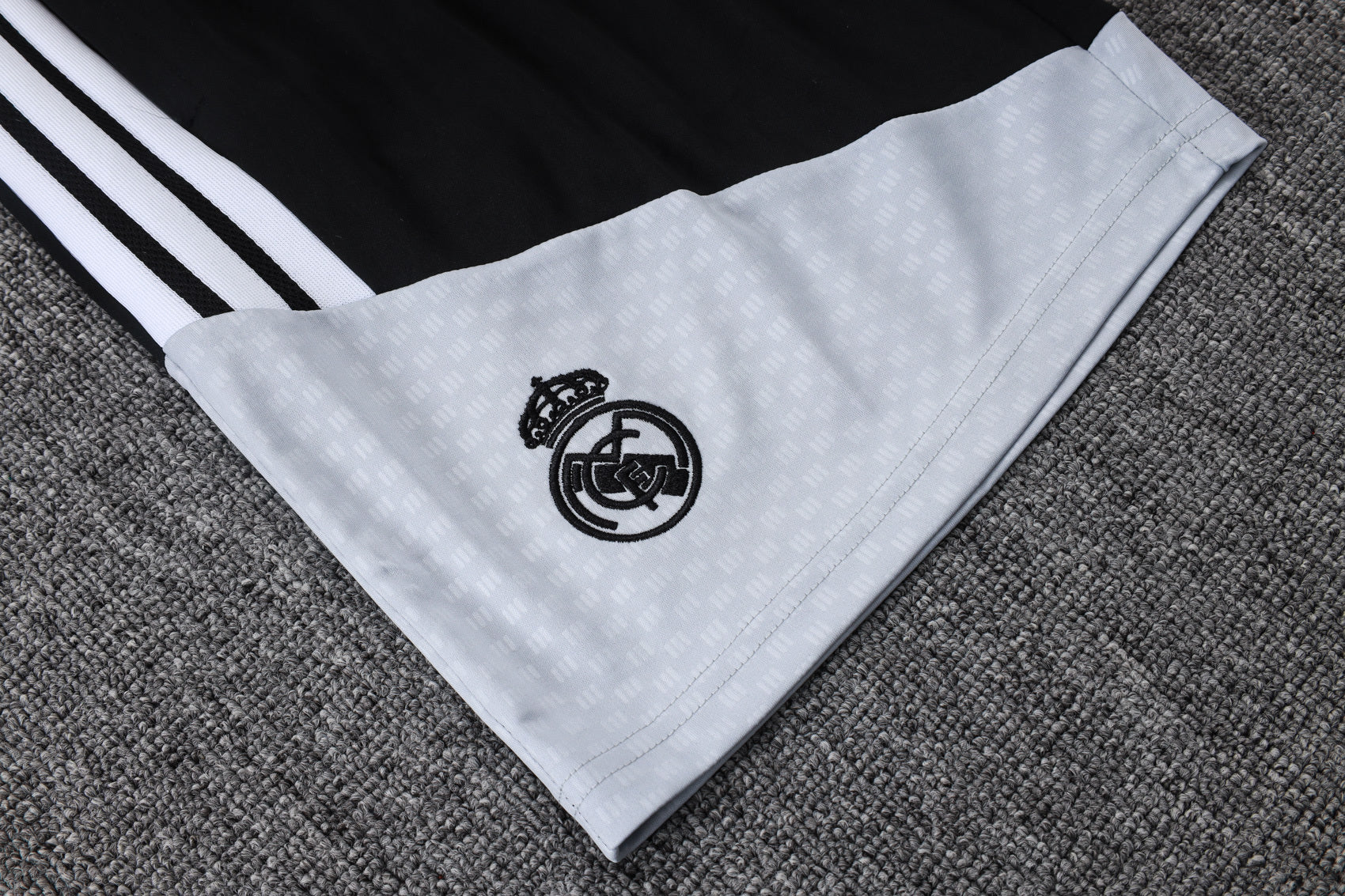 New Real Madrid TrackSuit Corto 25/26