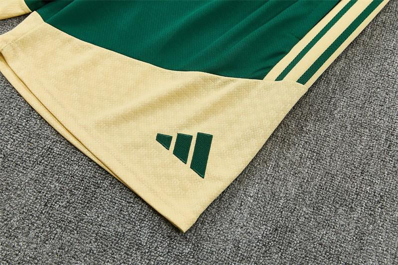 New Real Madrid TrackSuit Corto Special Edition 25/26