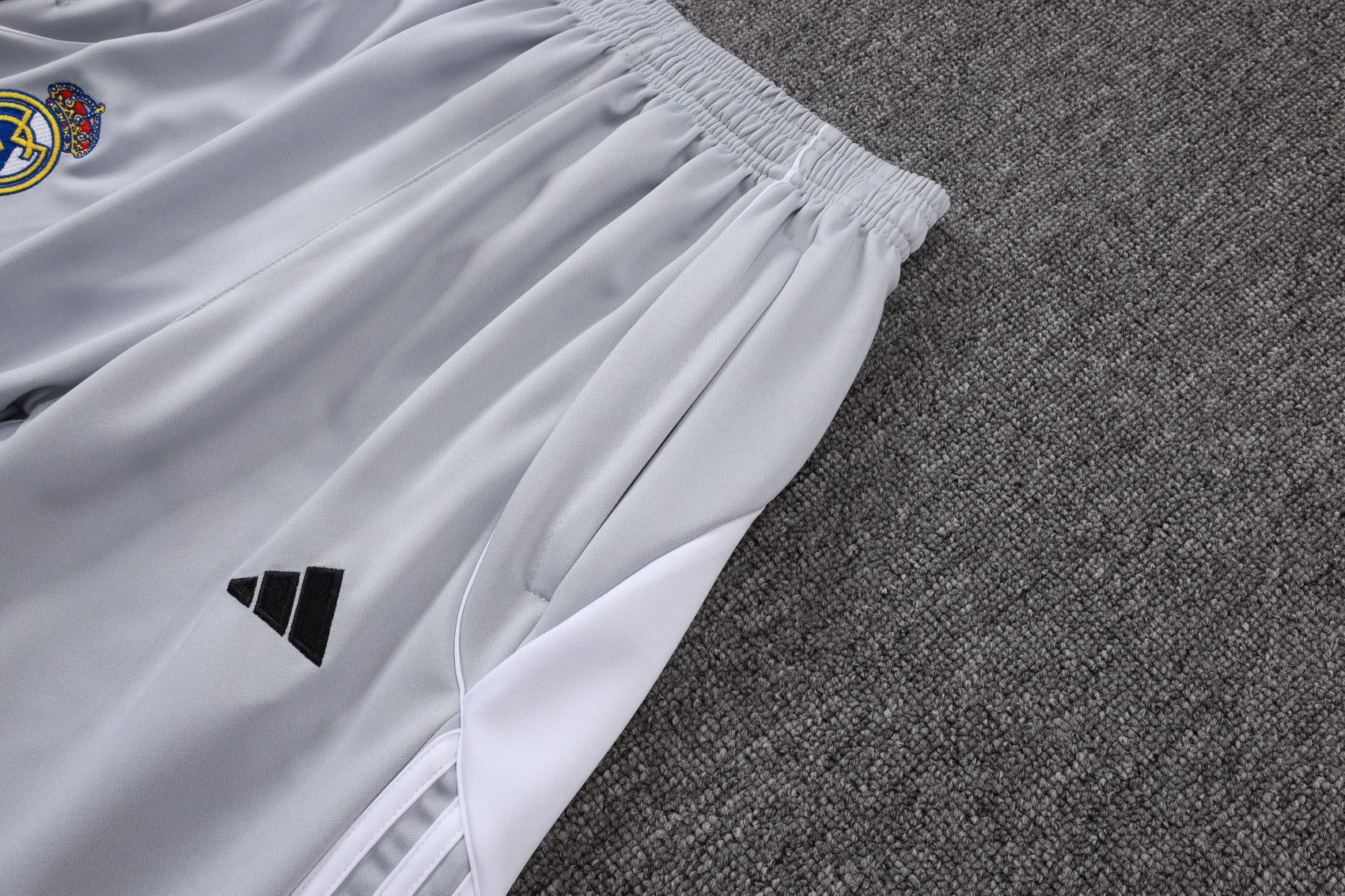 New Real Madrid TrackSuit Complete 1º 25/26
