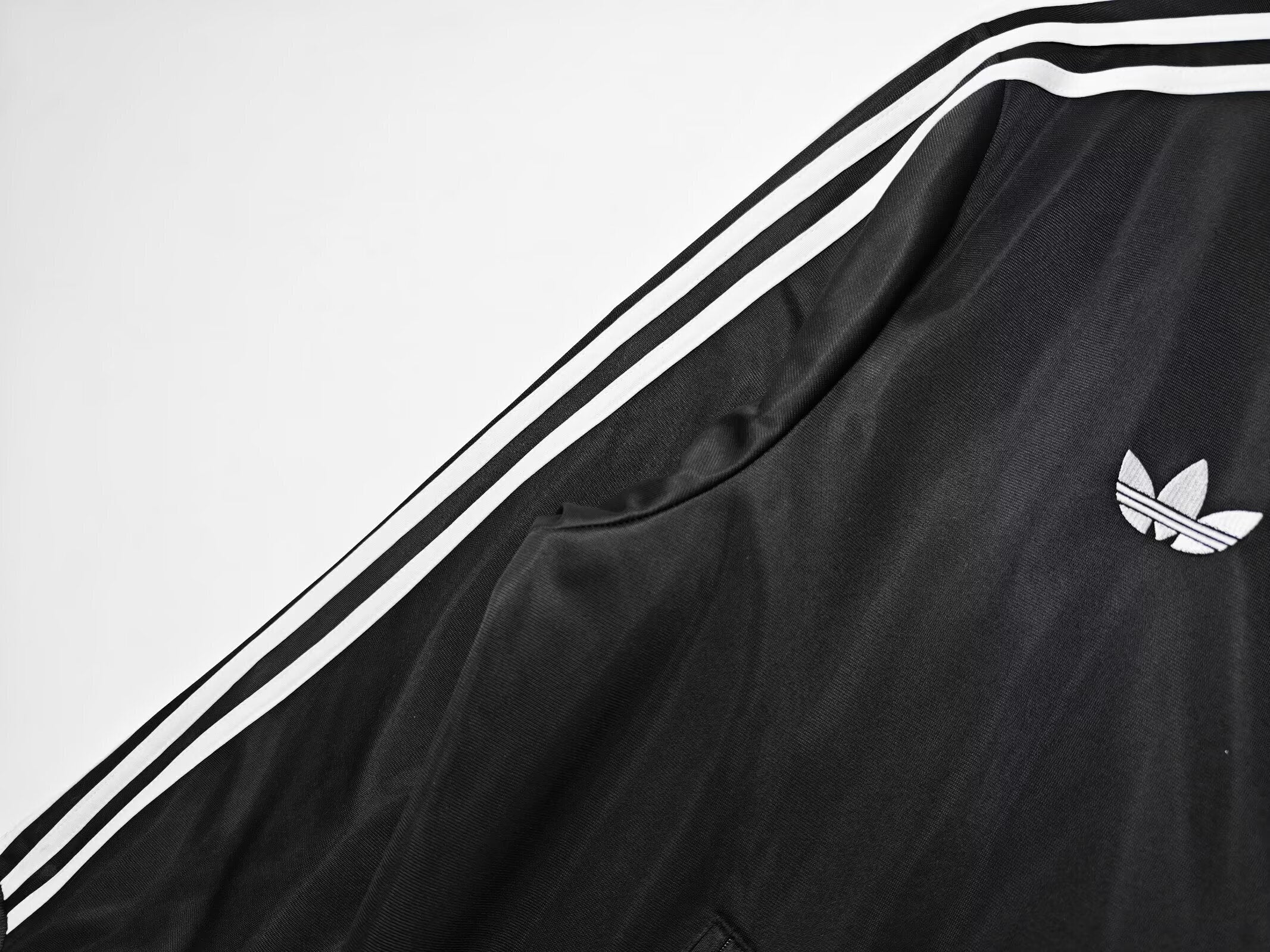 New Oasis Tour Special Edition Black Jacket 25/26