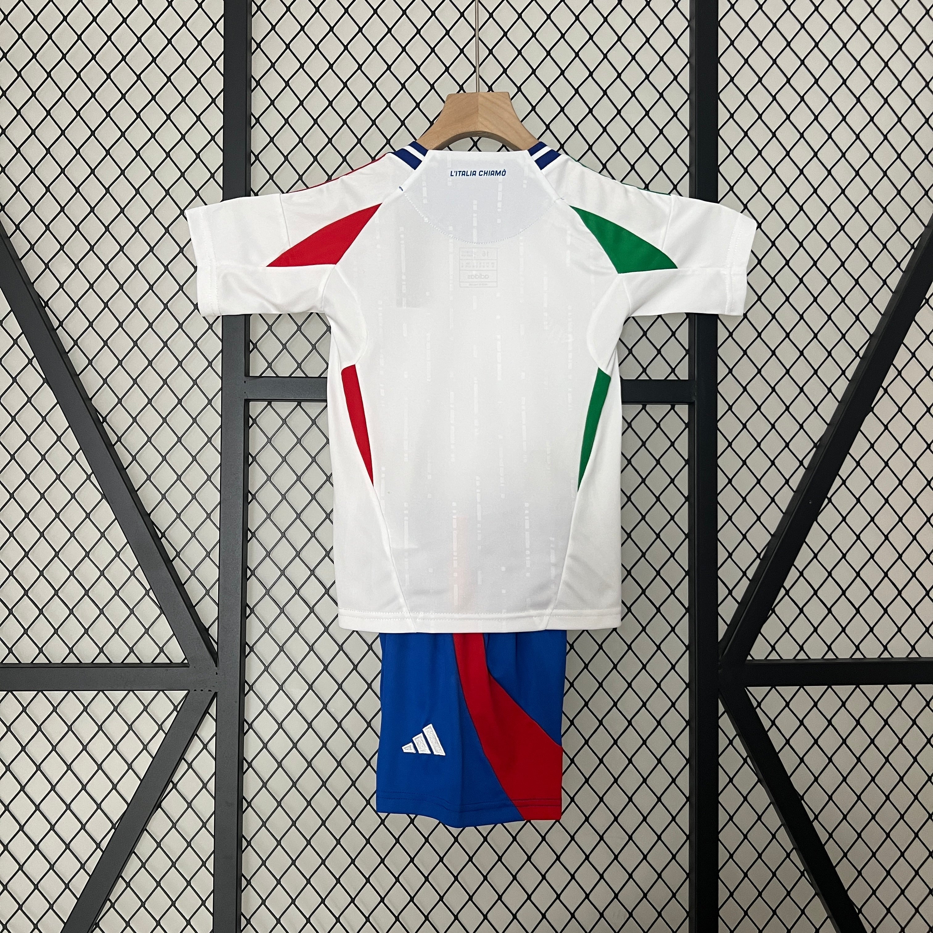 New Conjunto Niño Italia Euro 2024