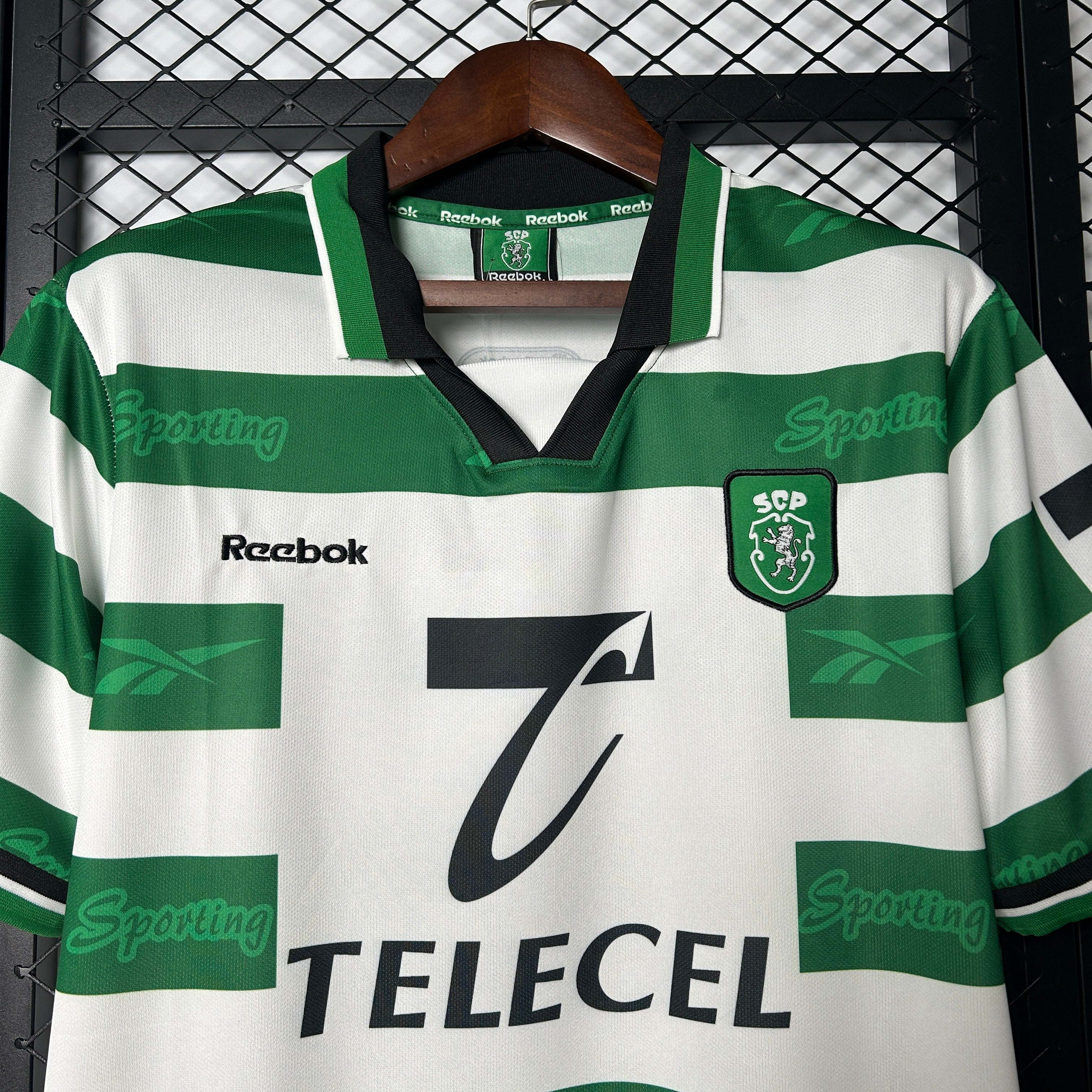 New Sporting Lisboa Retro Shirt 99/00