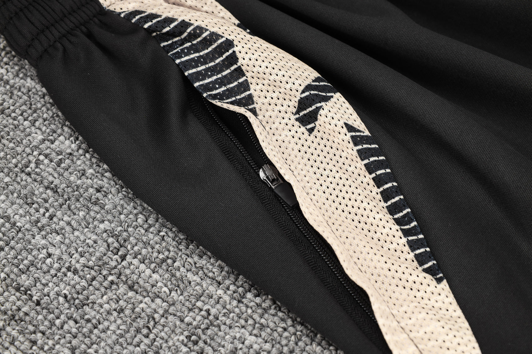 New Real Madrid 8º TrackSuit Corto 24/25