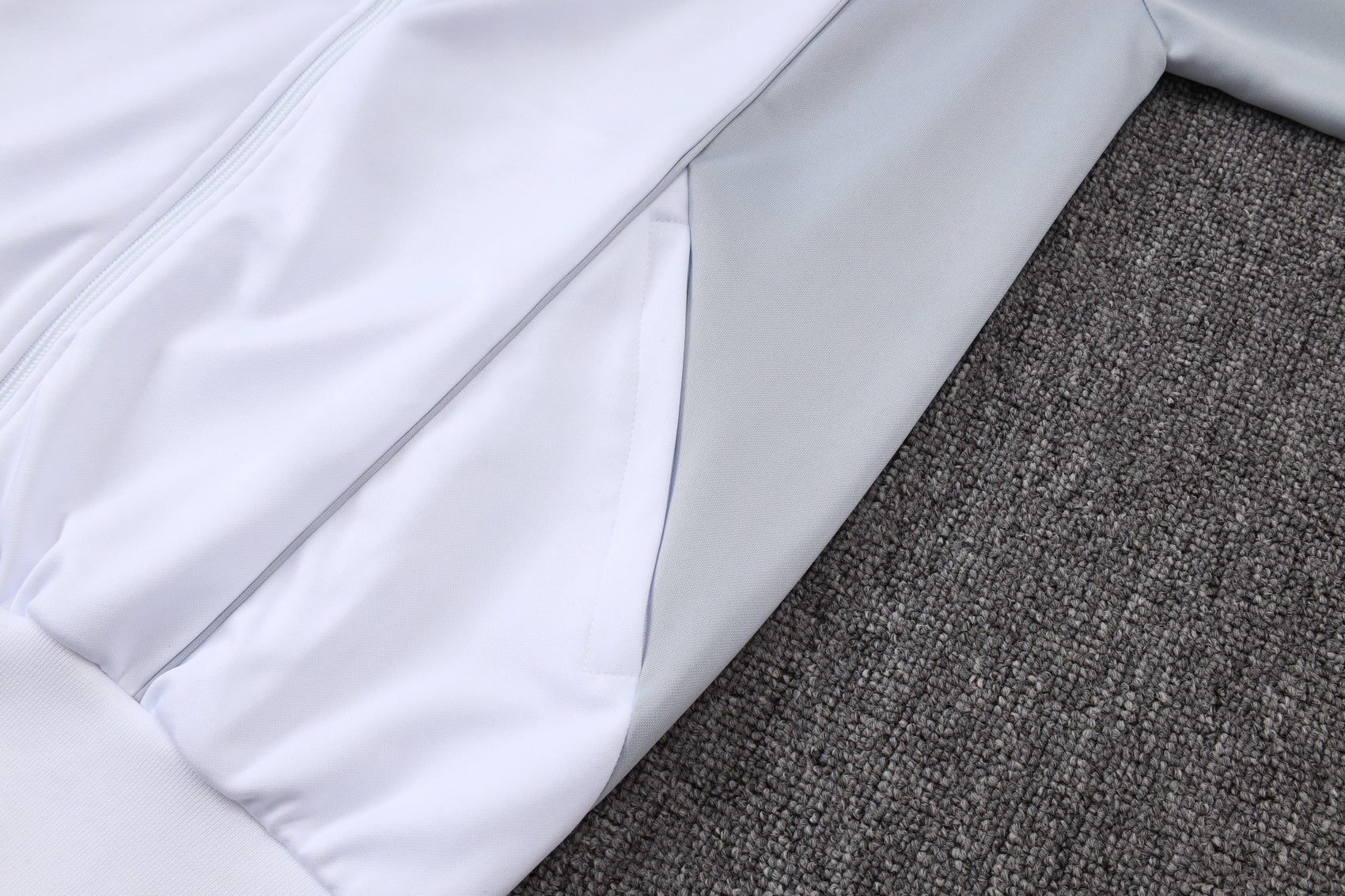 New Real Madrid TrackSuit Complete 1º 25/26