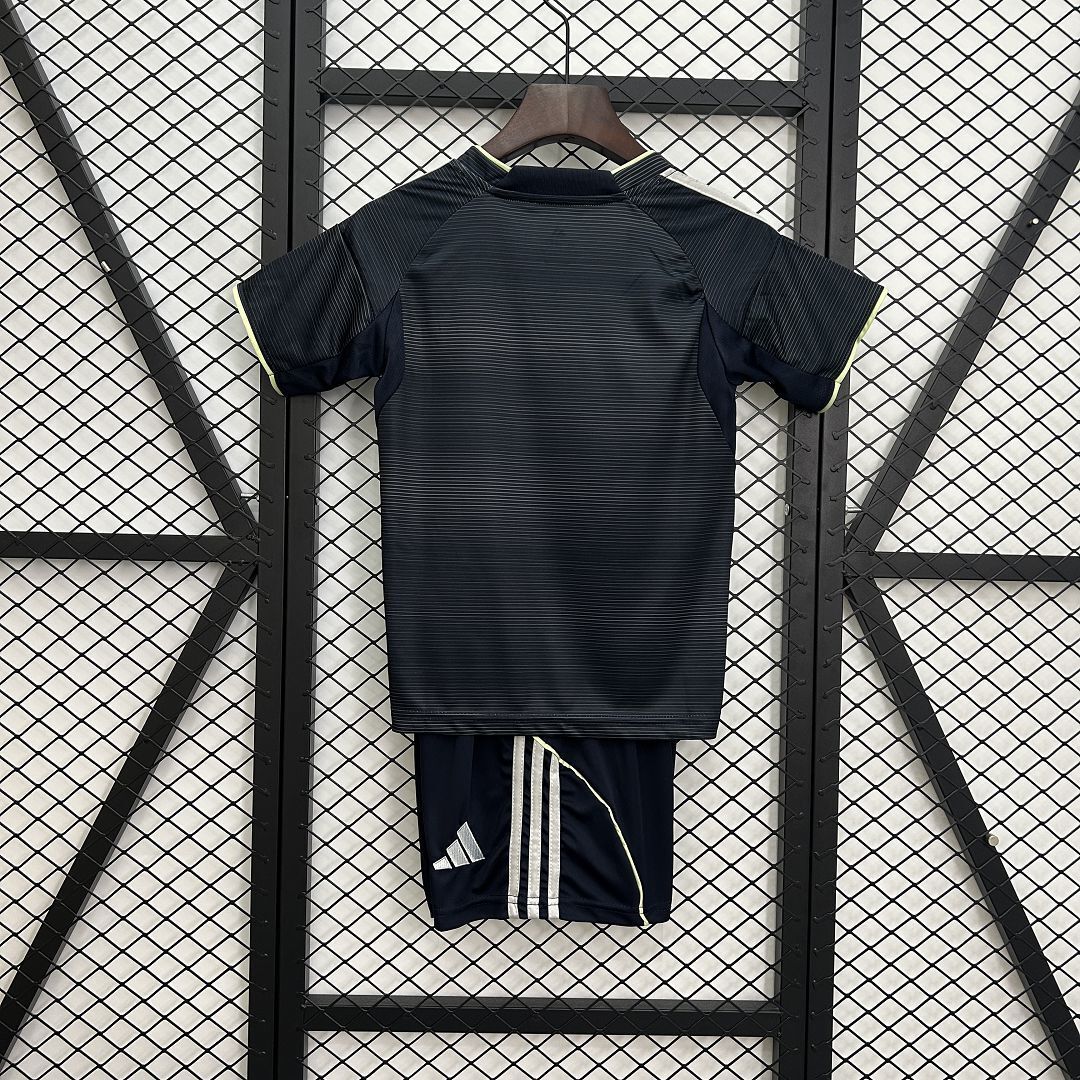 New Conjunto Niño Real Madrid Away 25/26