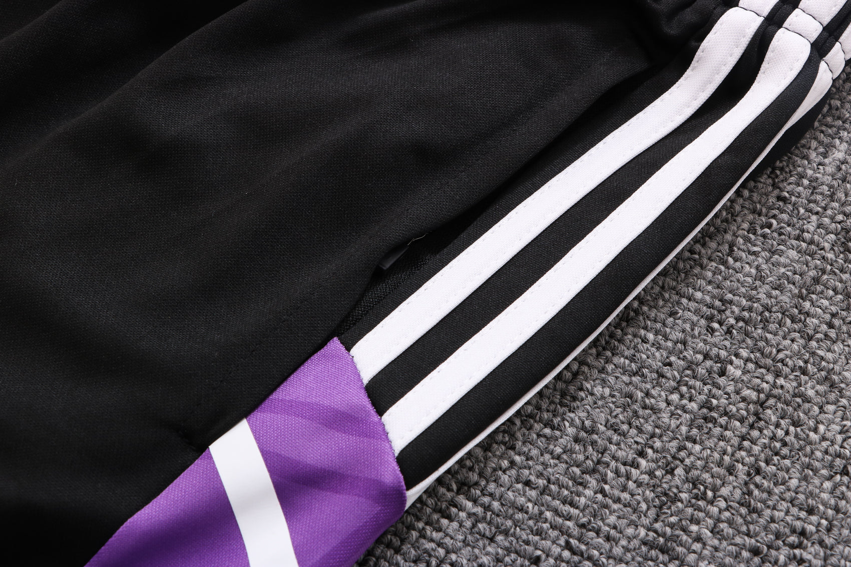 New Real Madrid TrackSuit Corto 3º