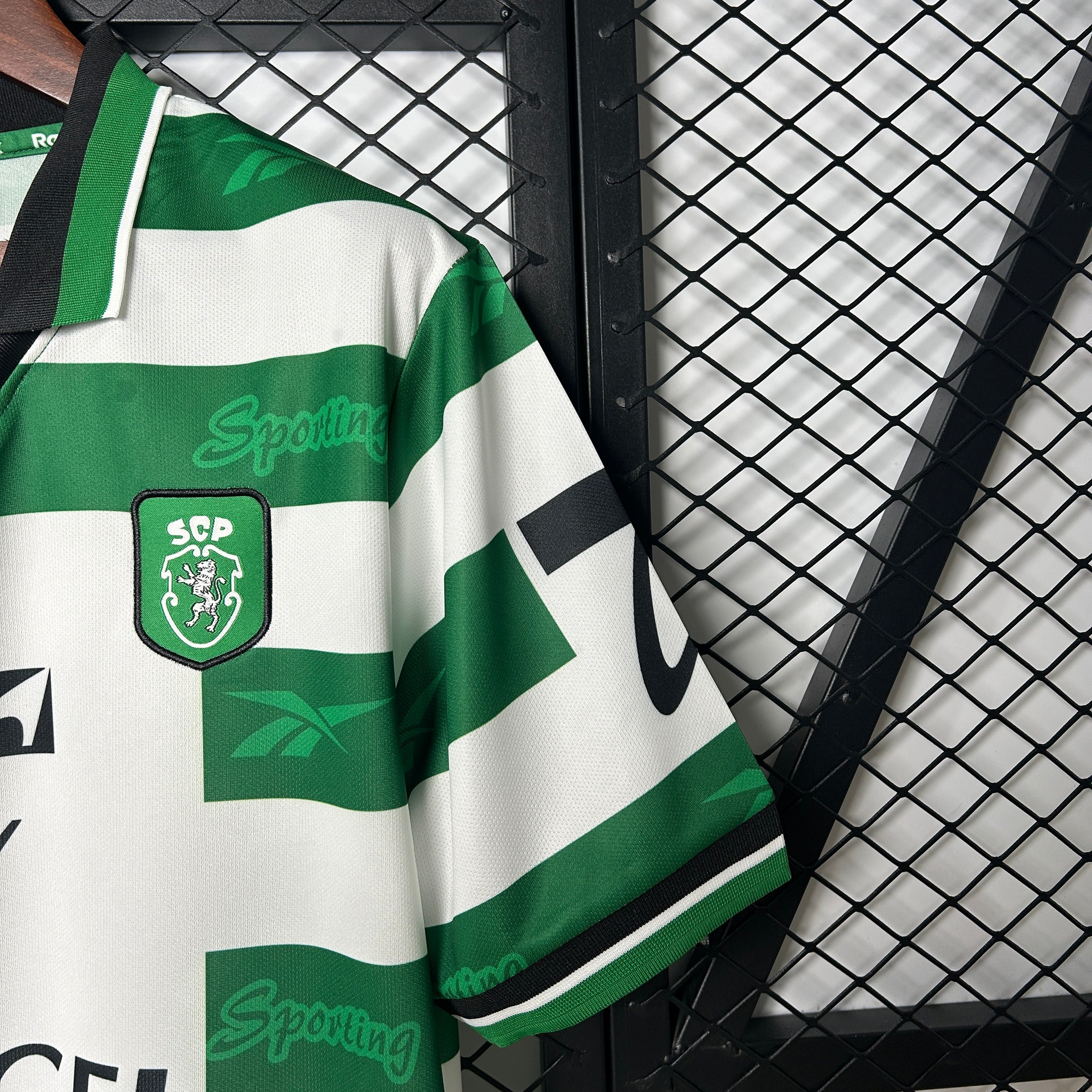 New Sporting Lisboa Retro Shirt 99/00