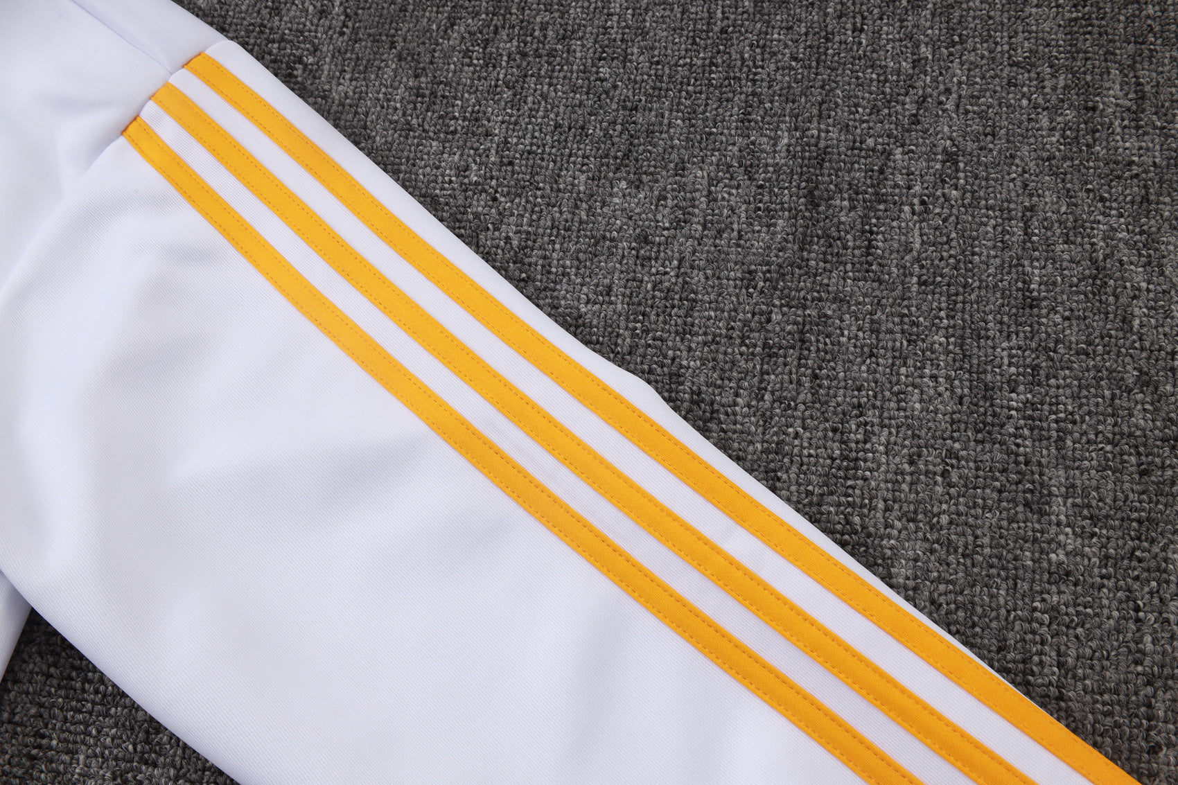 New Real Madrid 2º TrackSuit Complete Cremallera 26/27