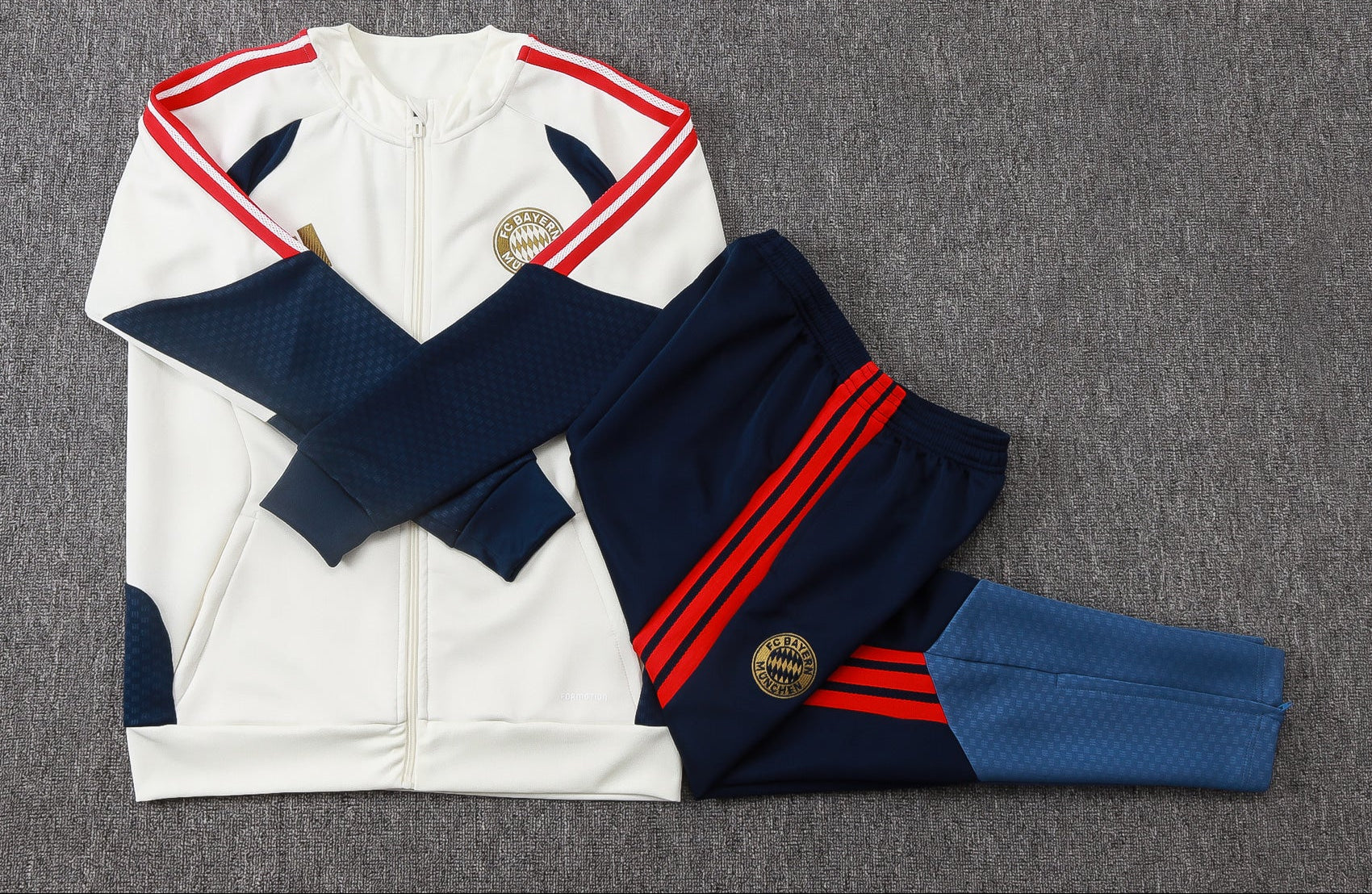 New Bayern Munich TrackSuit 2º Complete Cremallera 26/27