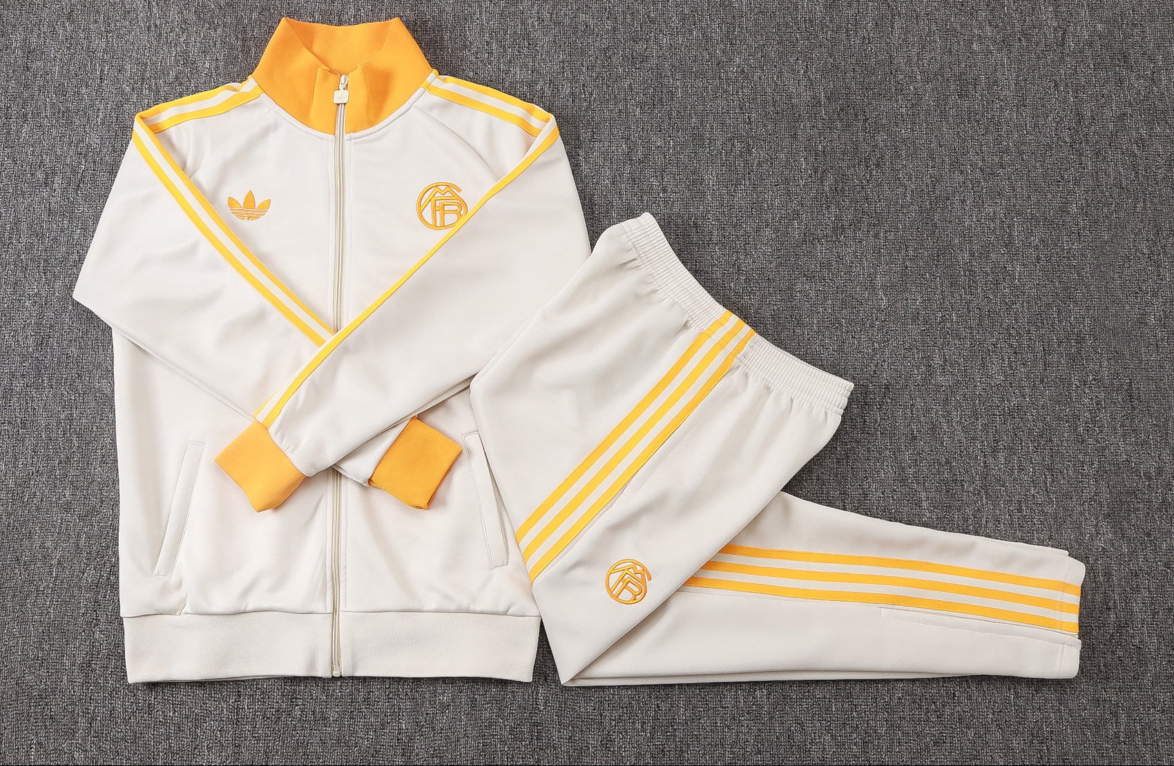New Bayern Munich TrackSuit Complete Cremallera 26/27